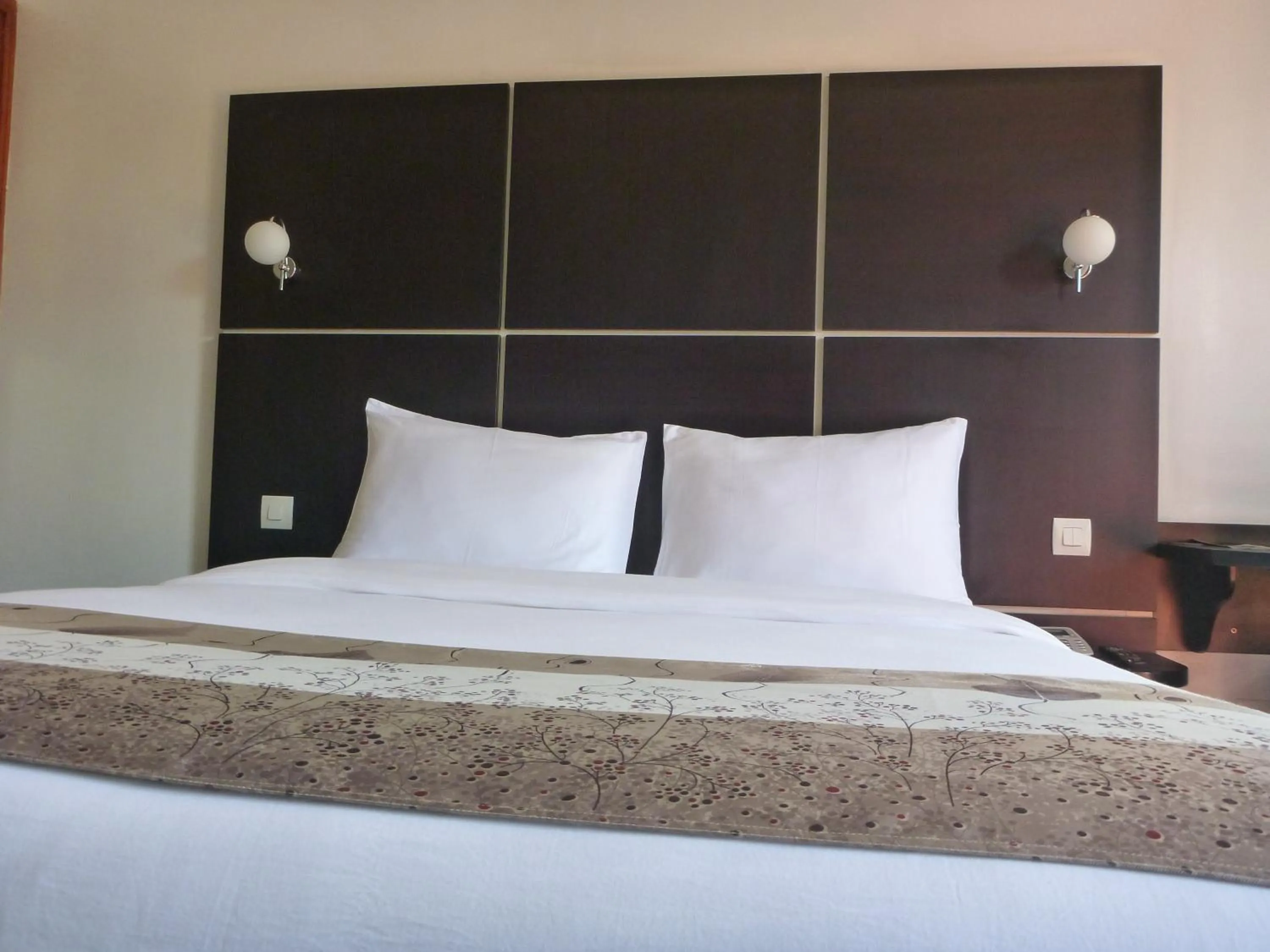 Bedroom, Bed in Détente Hôtel