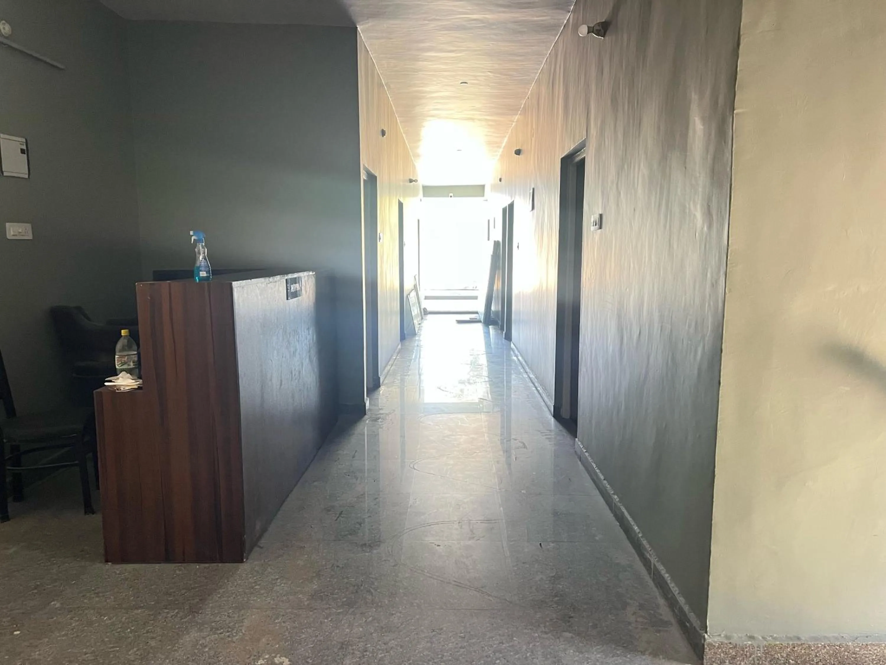 Lobby or reception in Hotel O The Glide Inn Hotel & Restaurant