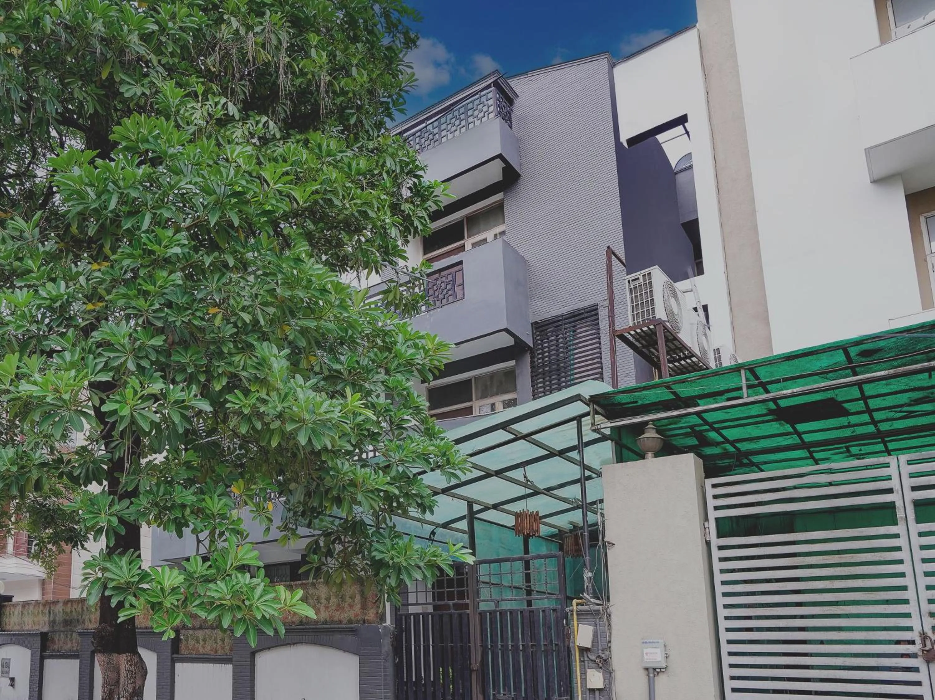 Facade/entrance in Capital O Bk House