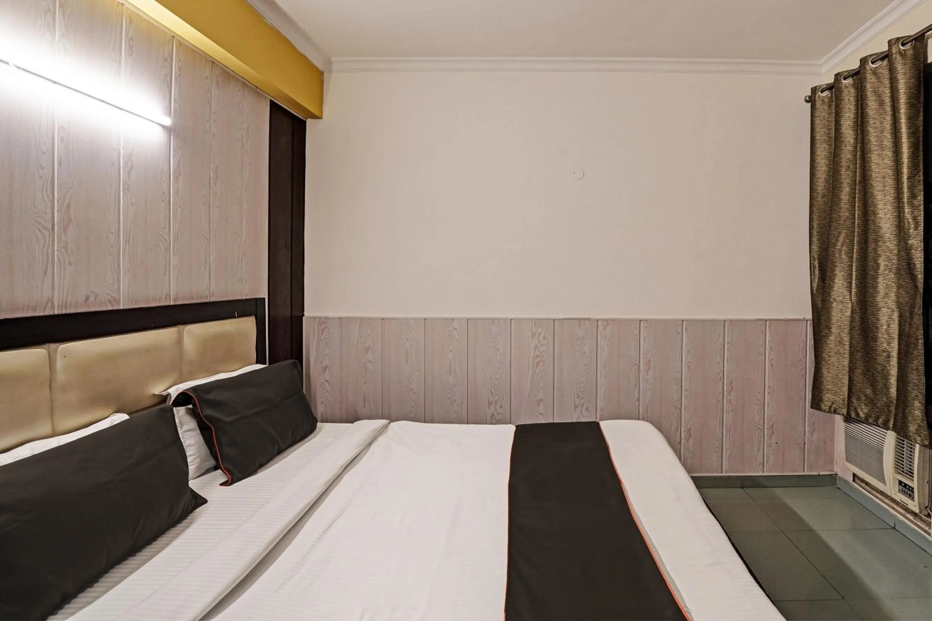 Bedroom, Bed in Capital O Bk House