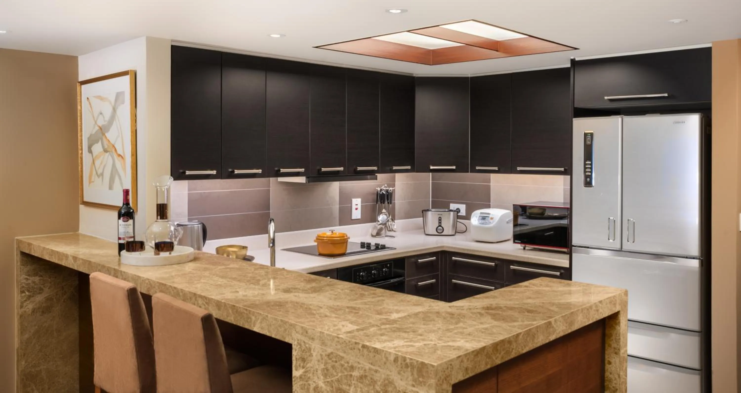 Shanghai Centre Serviced Apartment