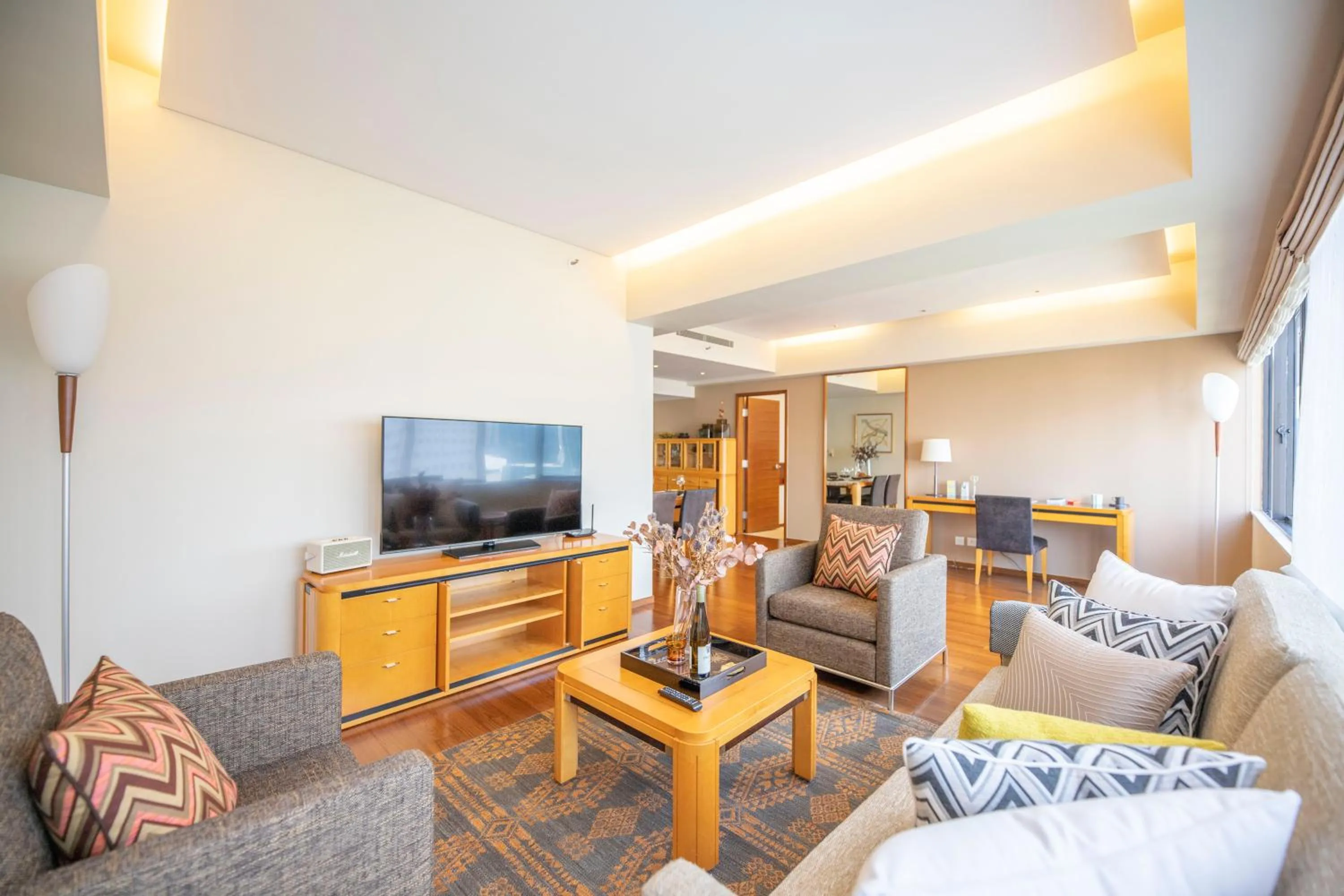 TV and multimedia in Shanghai Centre Serviced Apartment