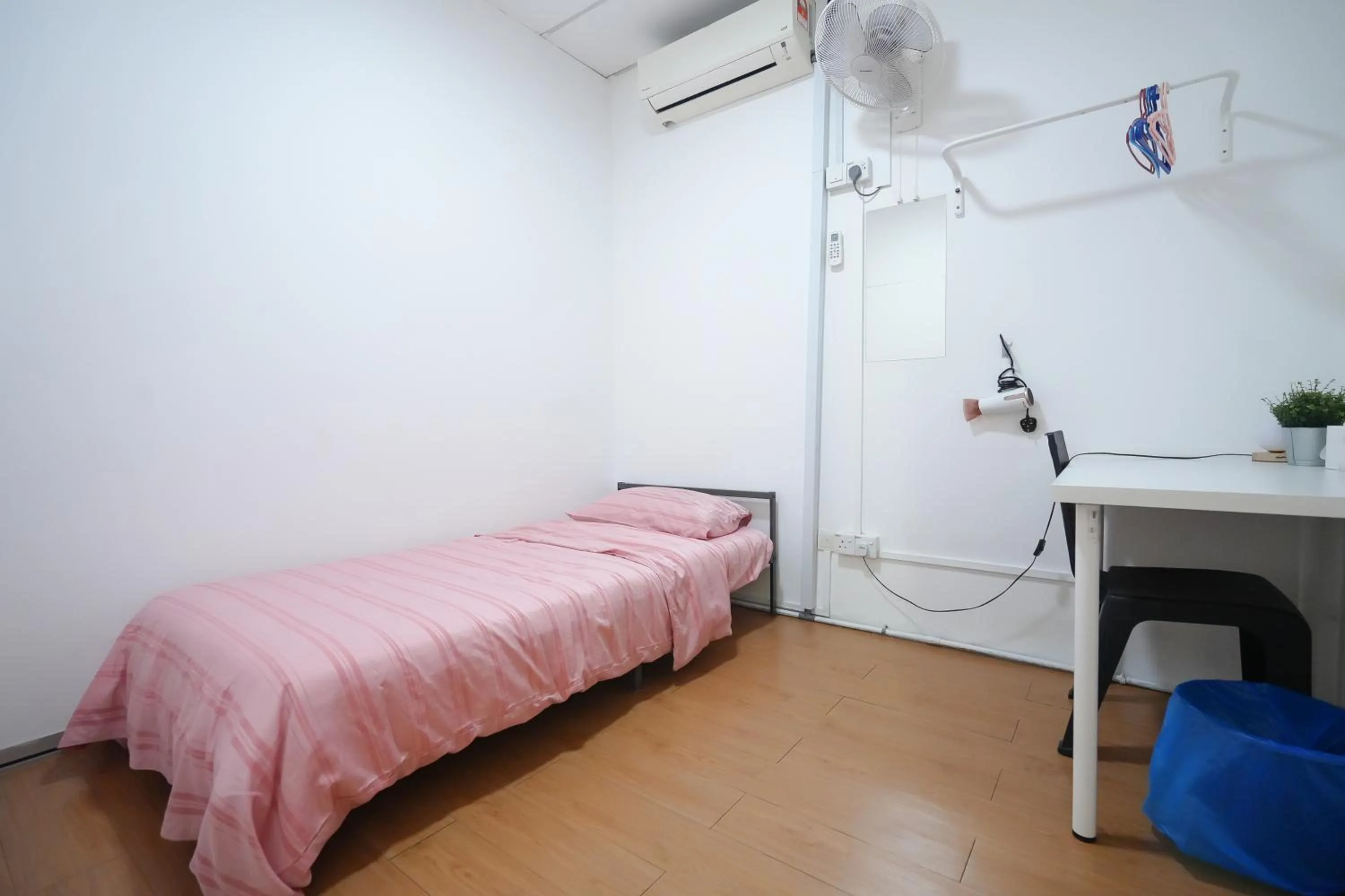 Bed in Aimelia guest house