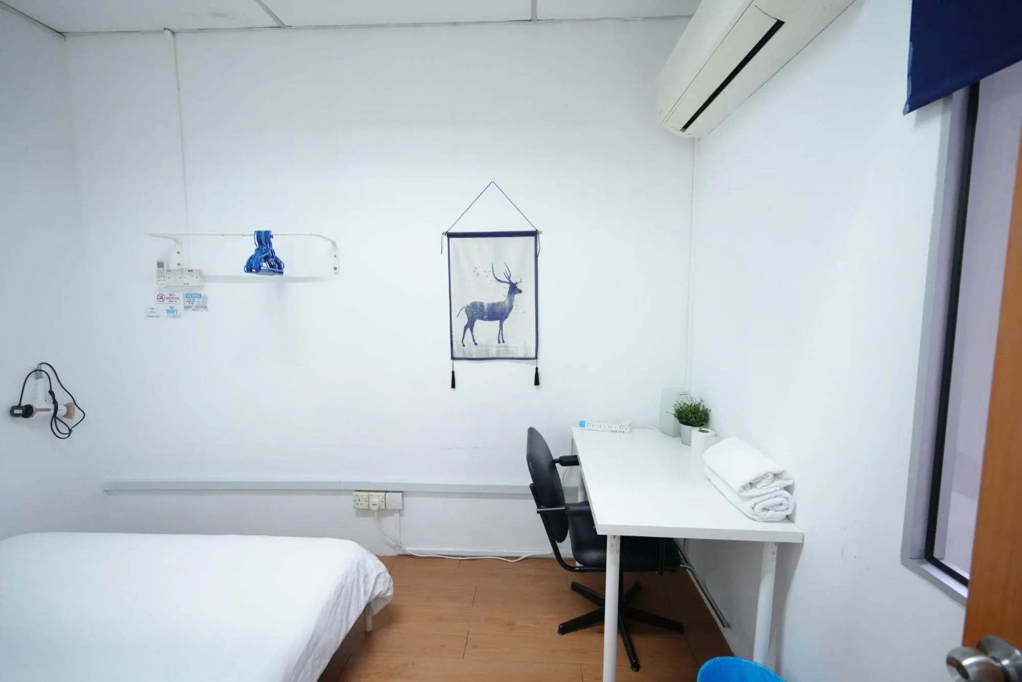 Bed in Aimelia guest house