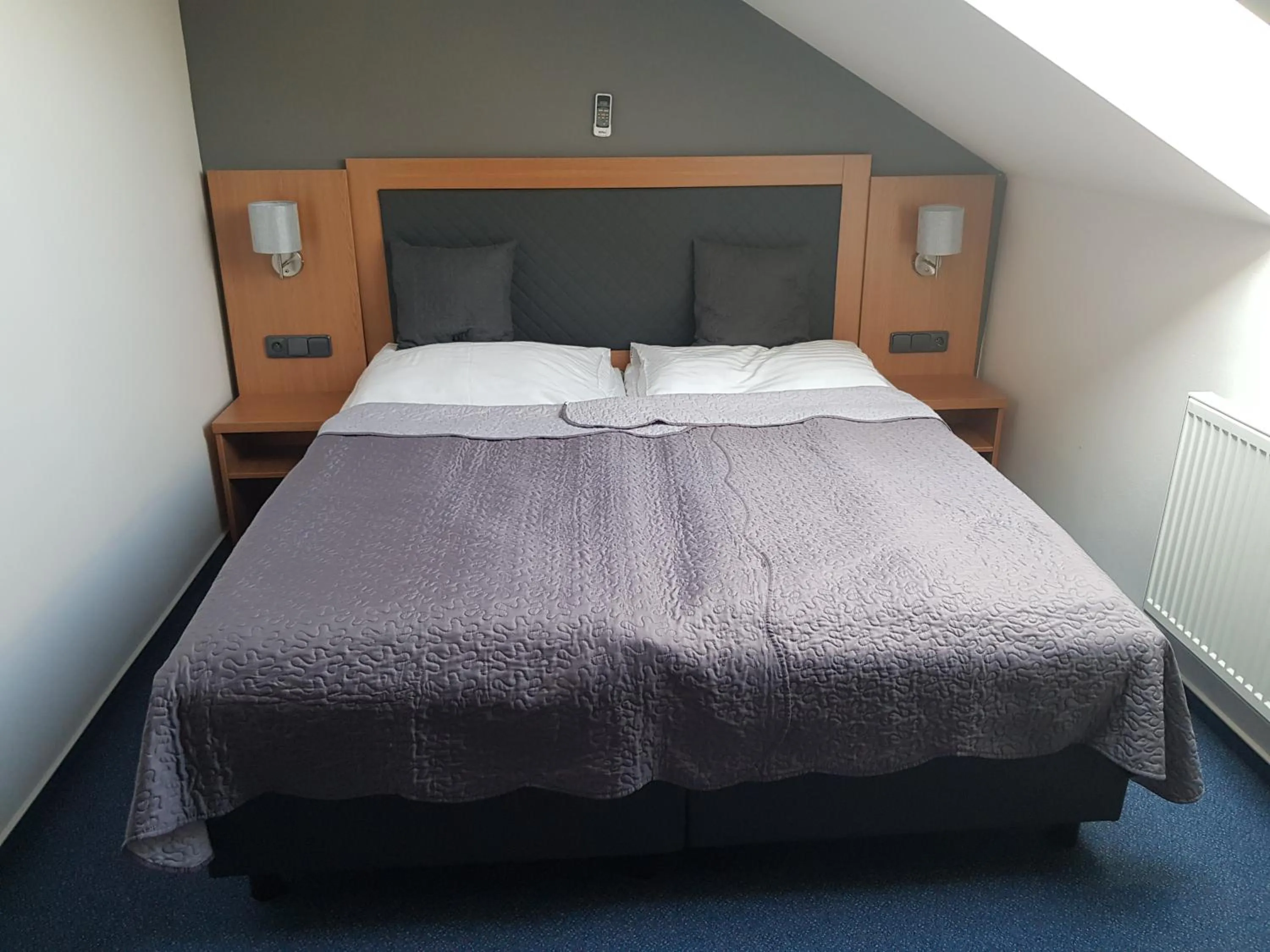 Quadruple Room with Bath in Hotel Rustikal Hustopeče - Vinný ráj s chutěmi jižní Moravy