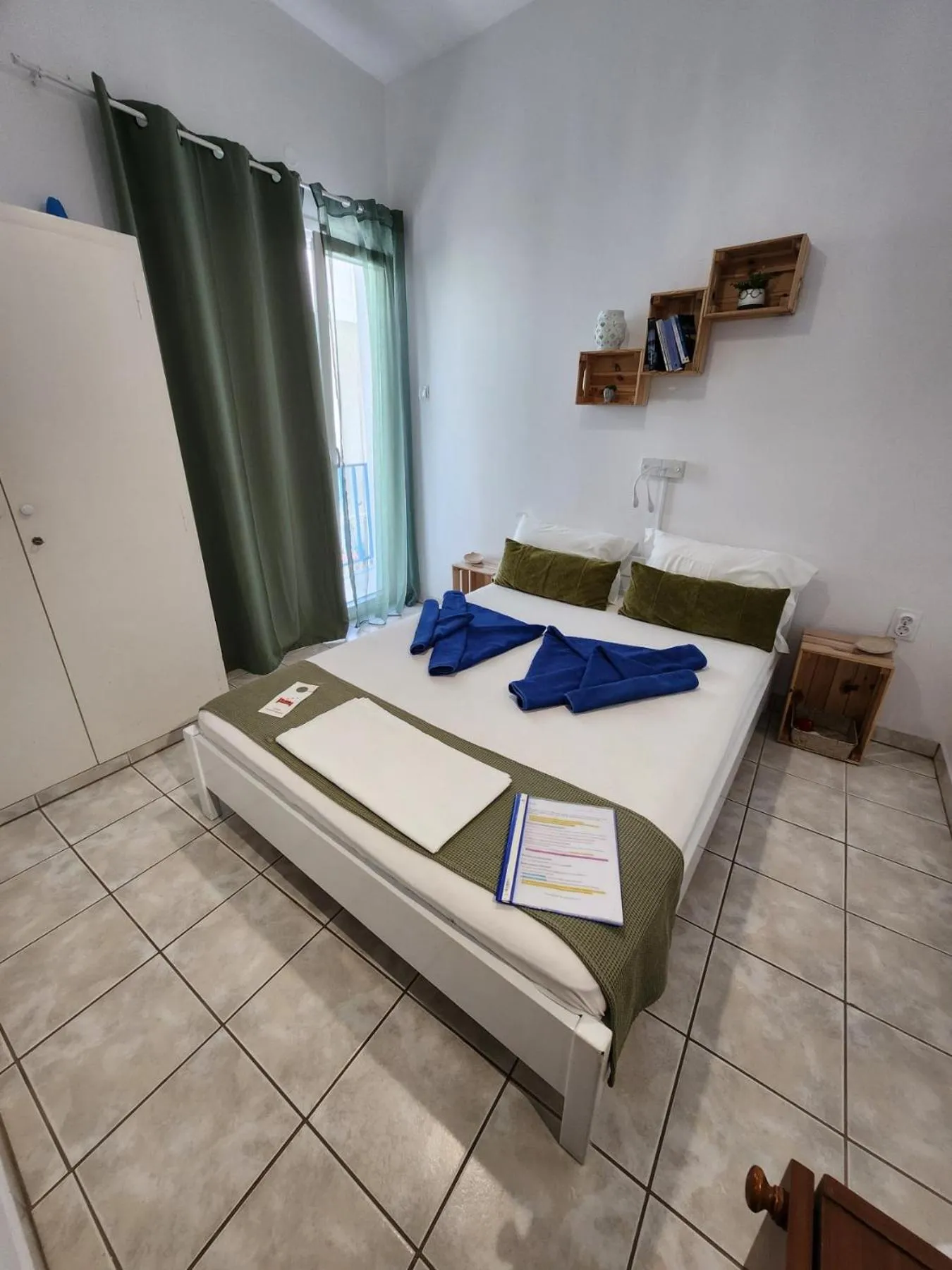 Bed in Kato Yialos Paros