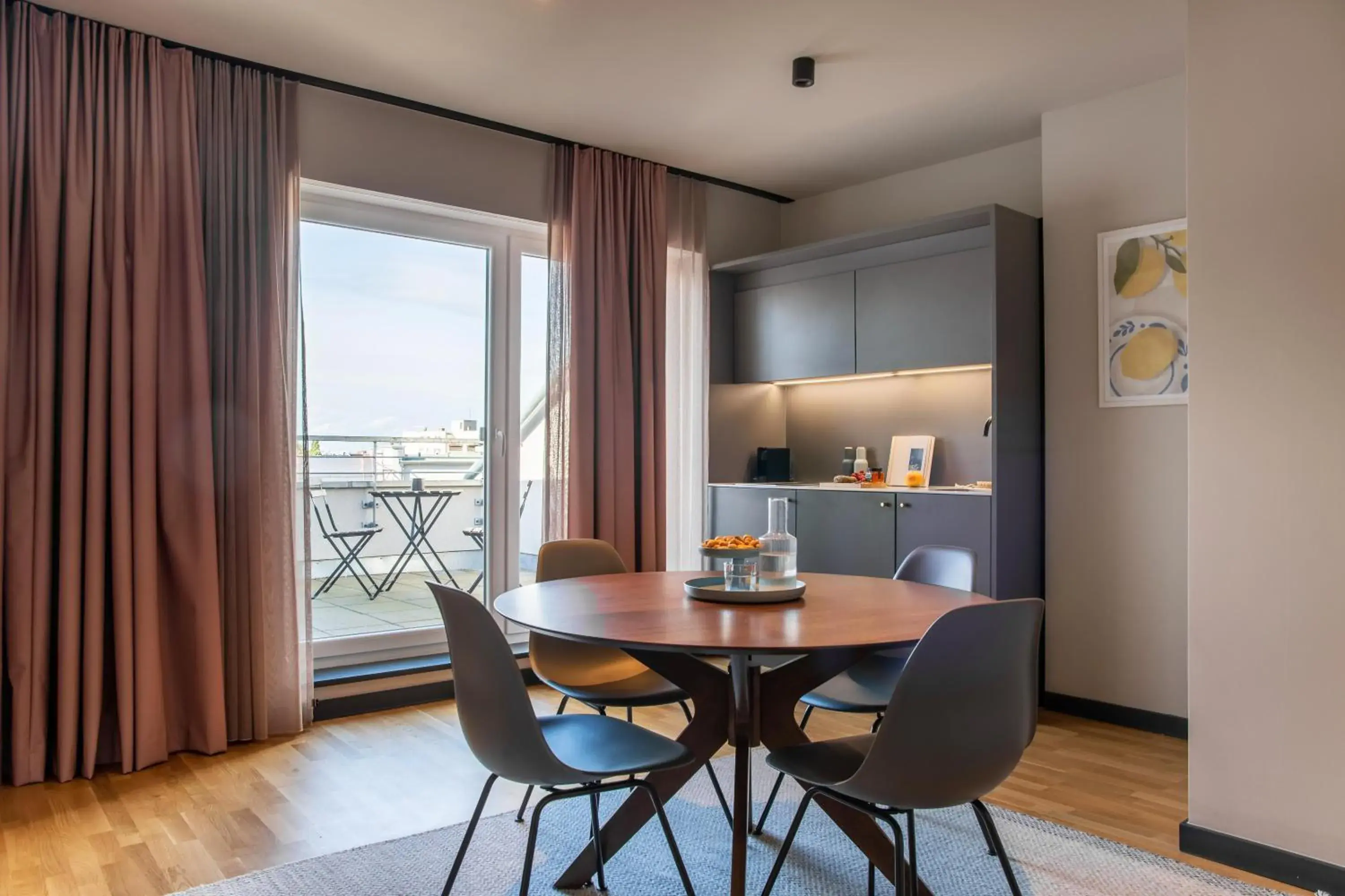 Luxury Apartment with King Bed and Kitchen - Terrace in ipartment Berlin Mitte HOME by Best Western Luxury Apartment with King Bed and Kitchen - Terrace in ipartment Berlin Mitte HOME by Best Western