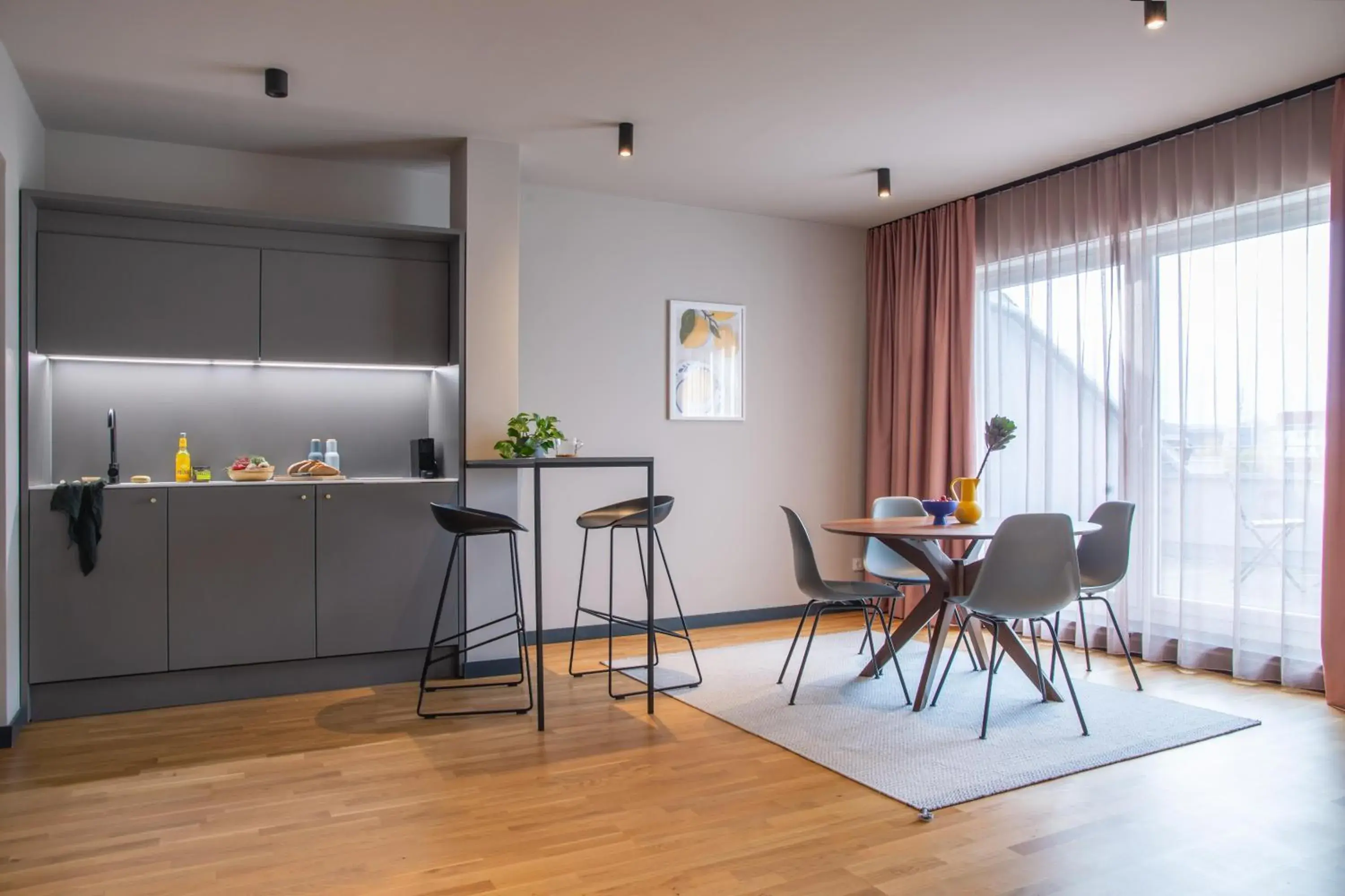 Extra Luxury Apartment with King Bed and Kitchen - Terrace in ipartment Berlin Mitte HOME by Best Western Extra Luxury Apartment with King Bed and Kitchen - Terrace in ipartment Berlin Mitte HOME by Best Western
