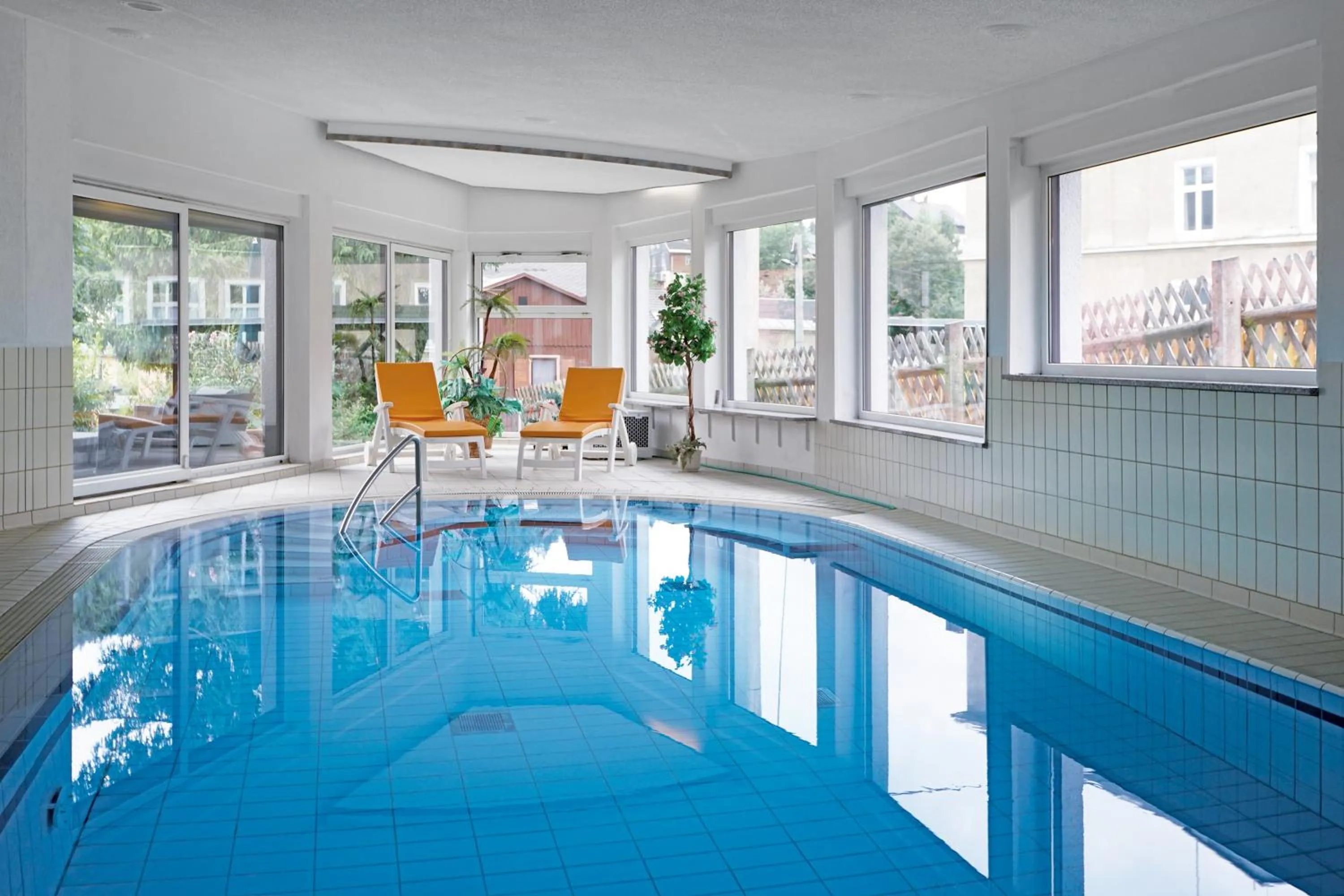 Swimming pool in Landhotel Gasthof Zwota