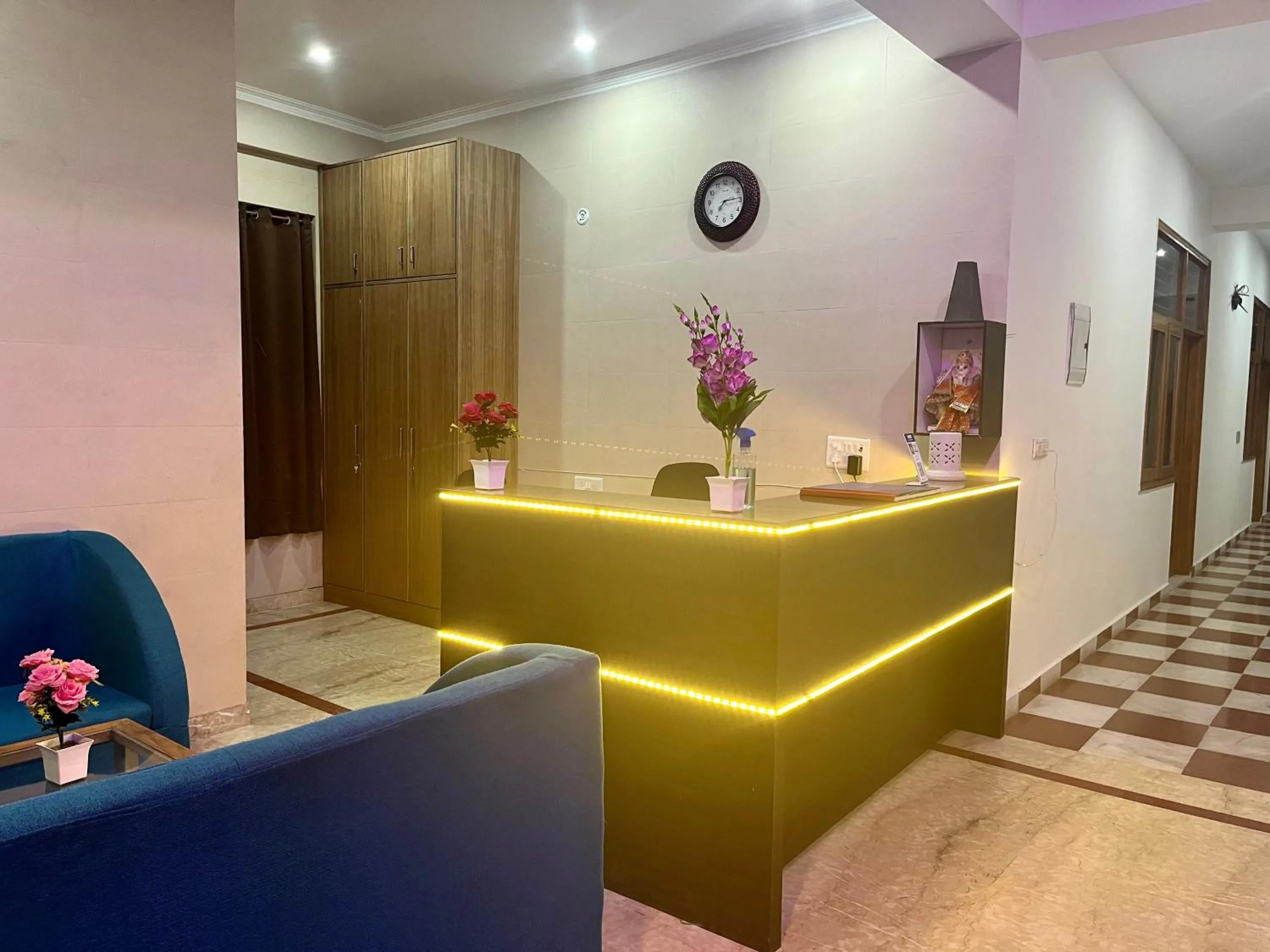 Seating area in SRH HOTEL