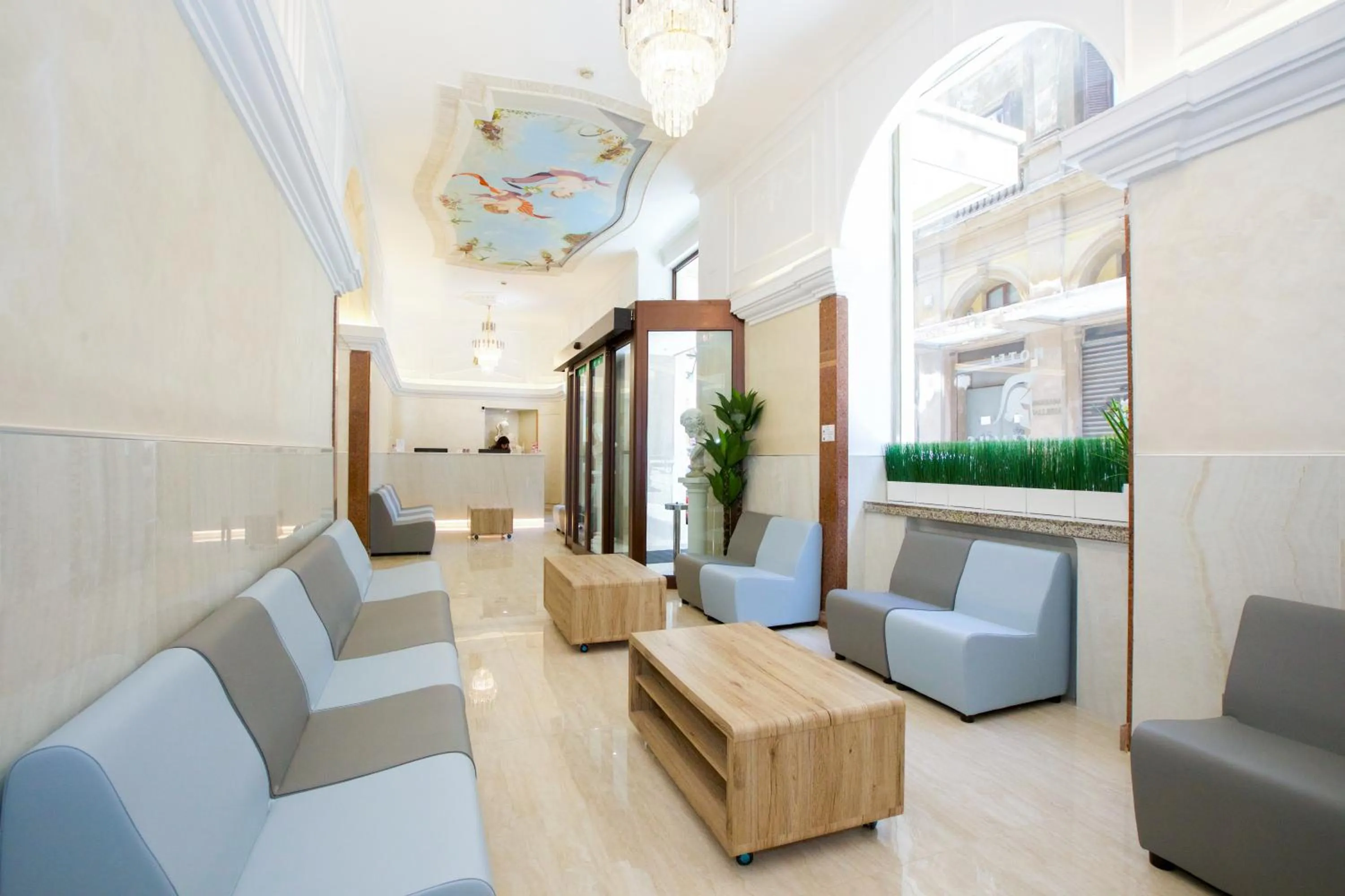 Lobby or reception in Hotel Maximus