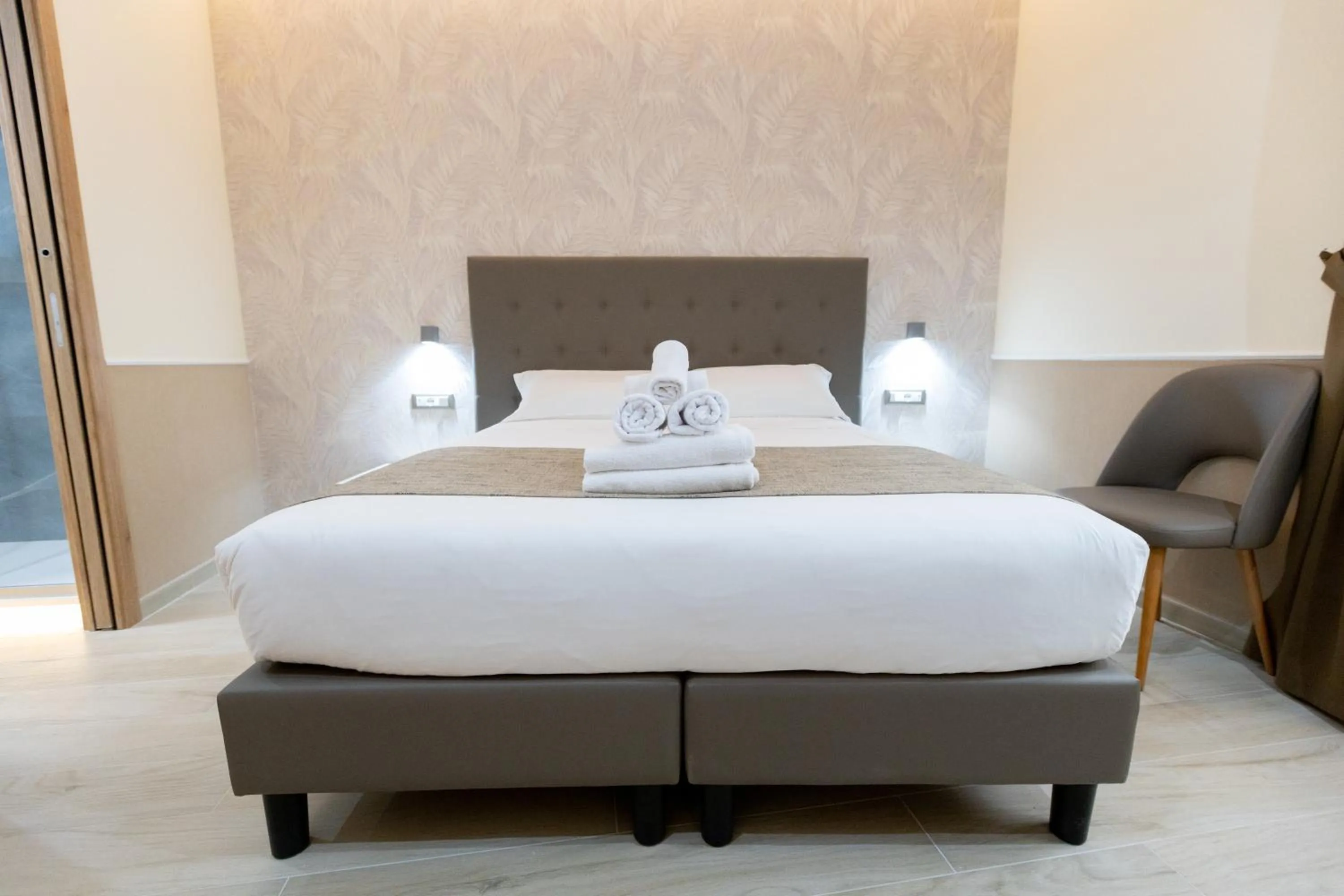 Bed in Hotel Maximus