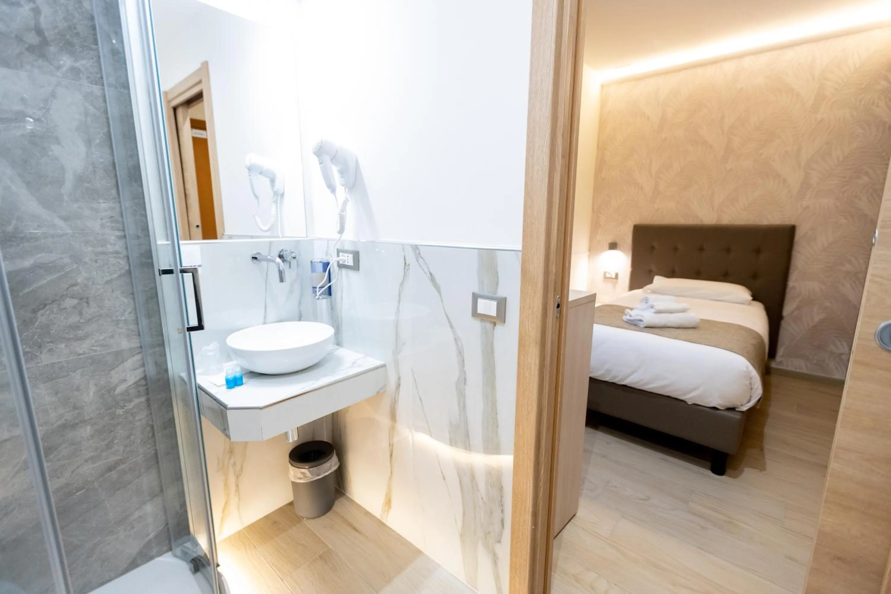 Bed in Hotel Maximus