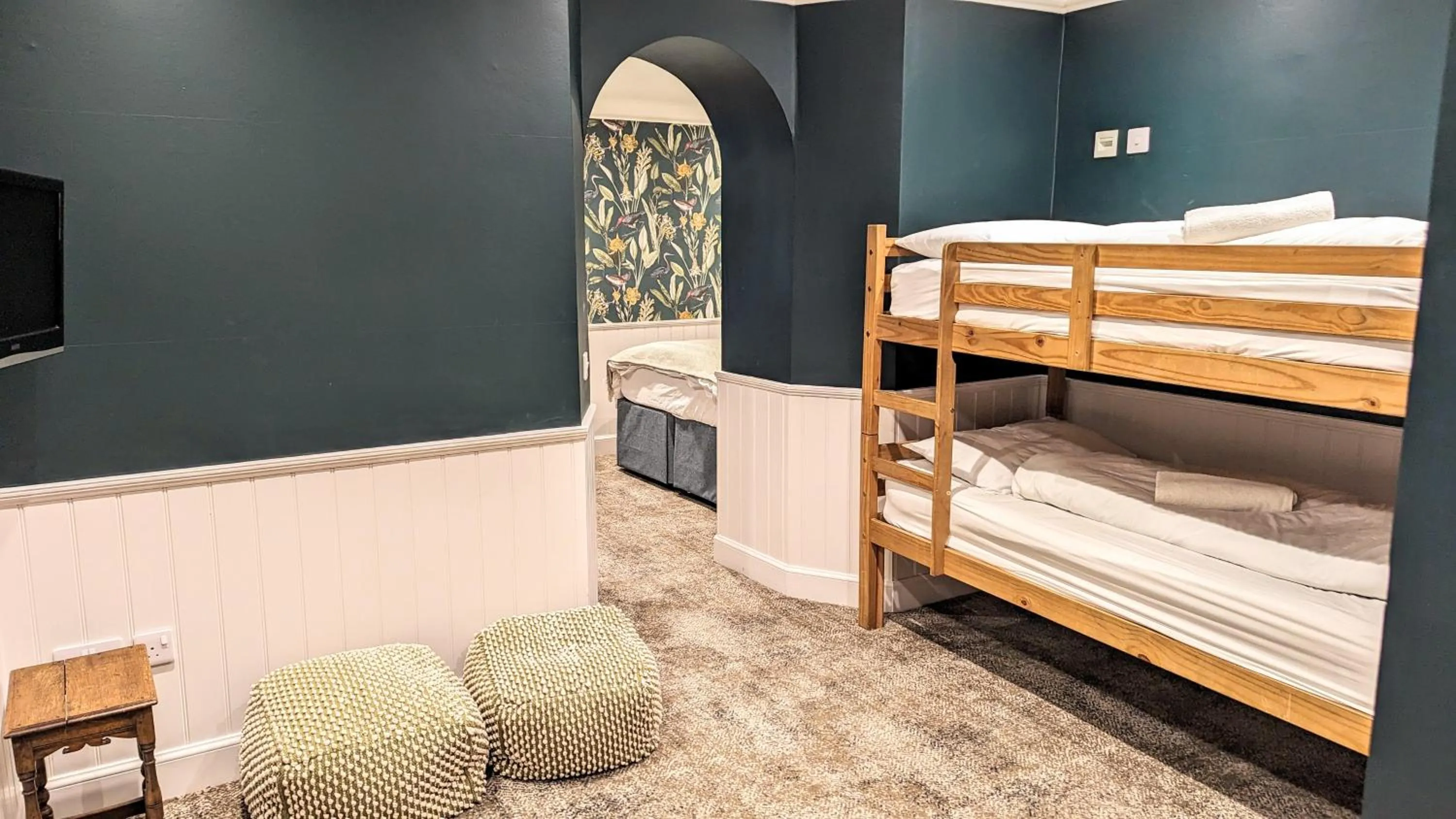 bunk bed, Bed in Falls of Lora Hotel