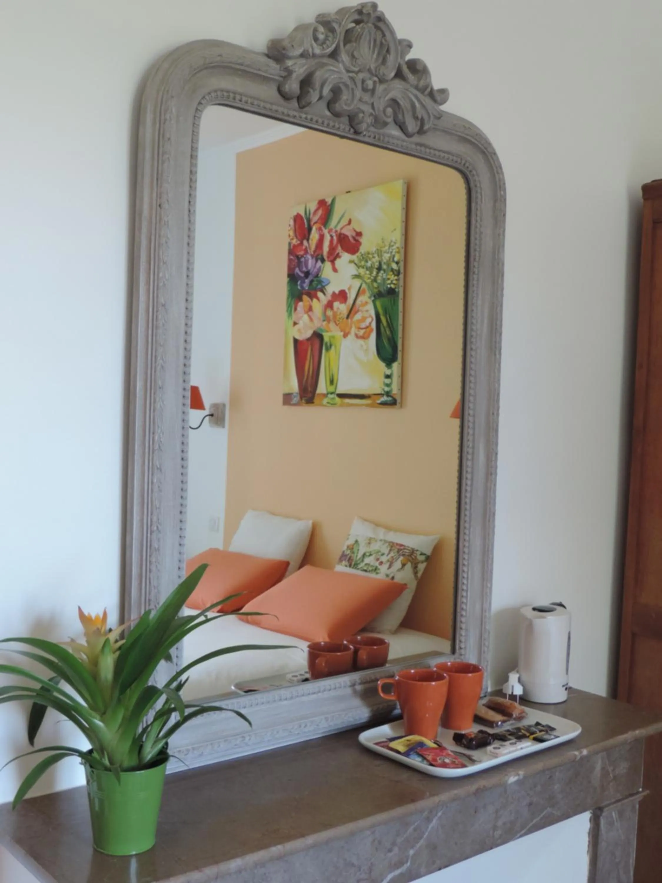 Bedroom, Bed in Cèdre et Charme