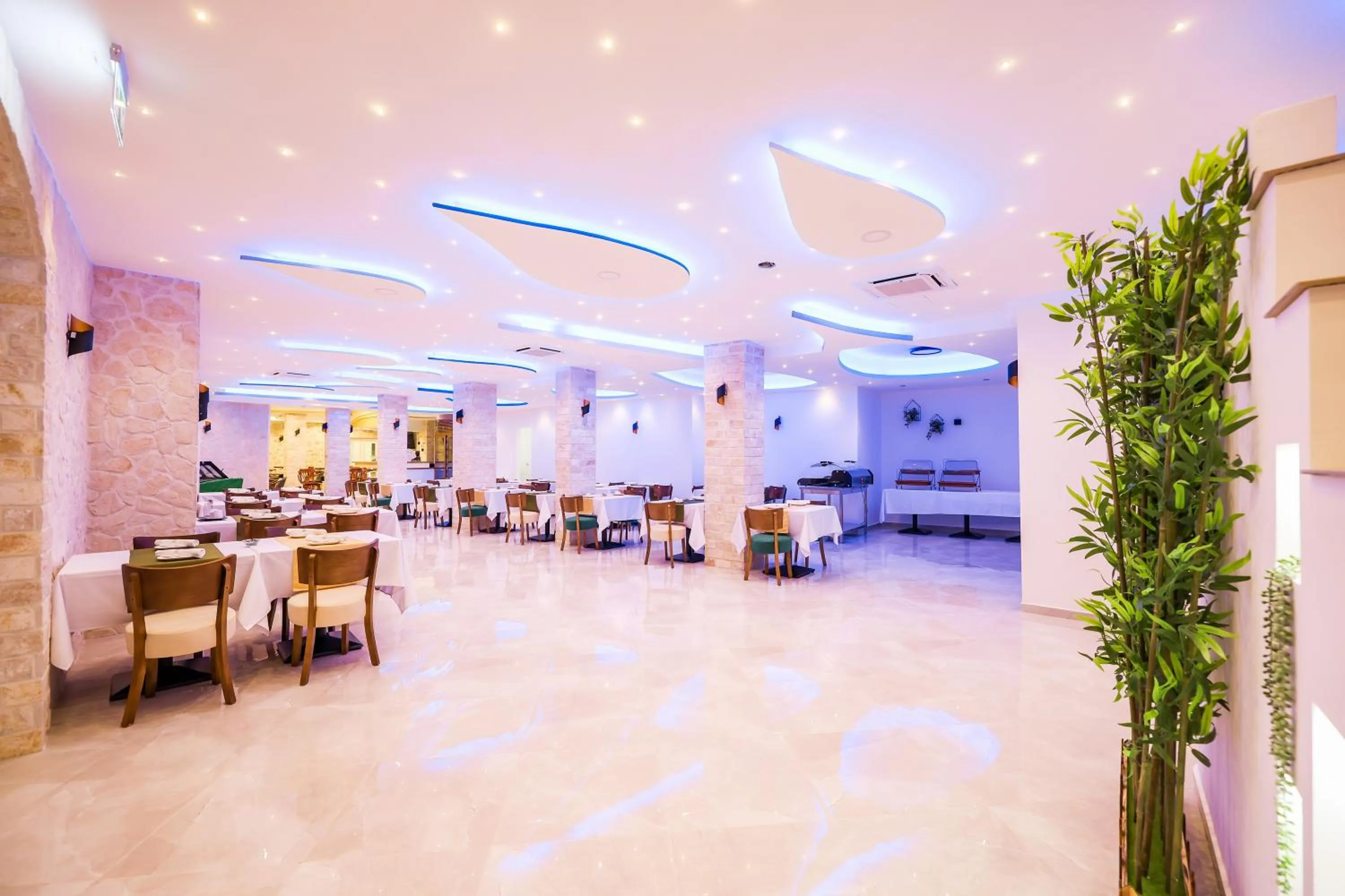 Restaurant/places to eat in Hotel Kanjon Zrmanje