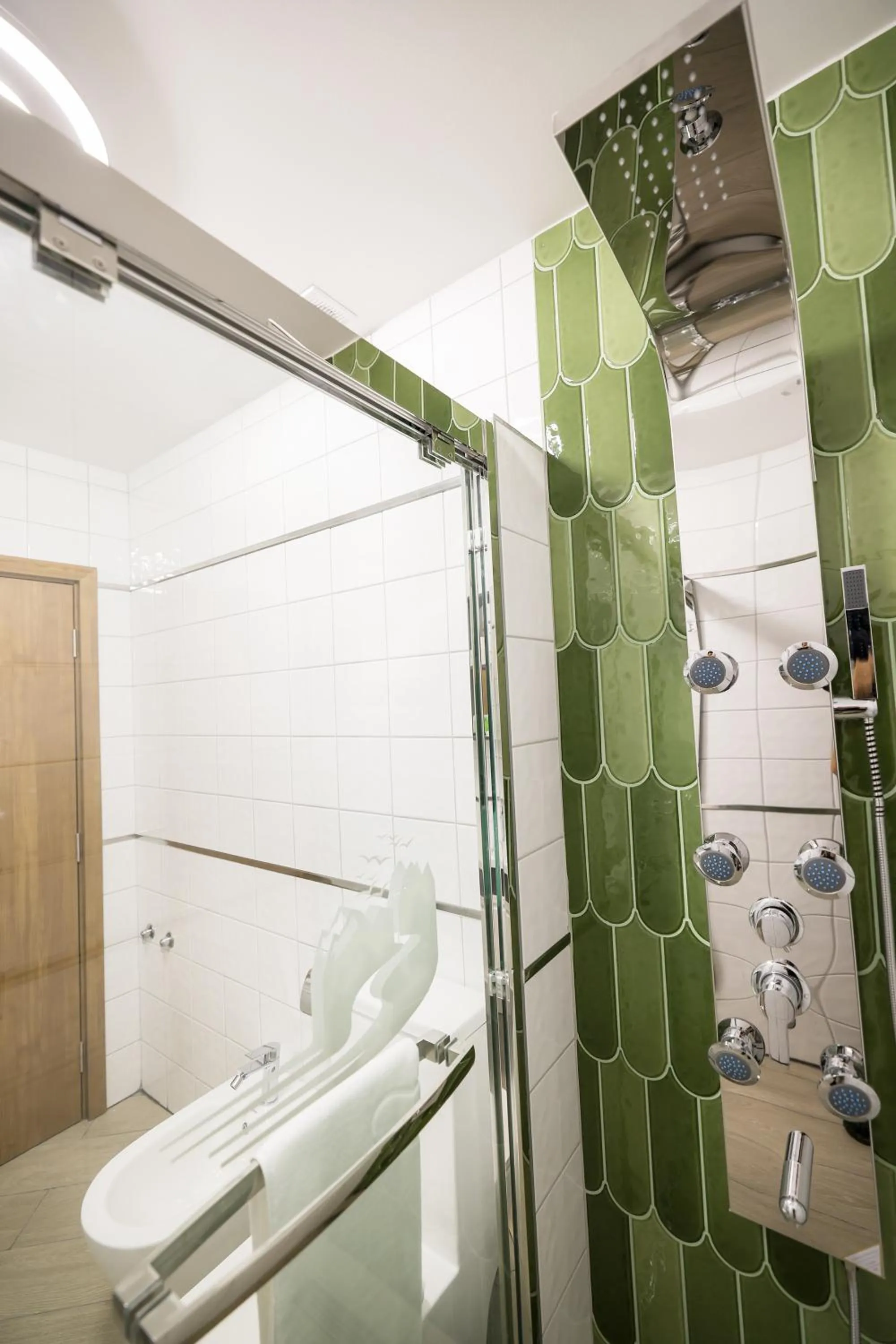 Shower in Hotel Kanjon Zrmanje