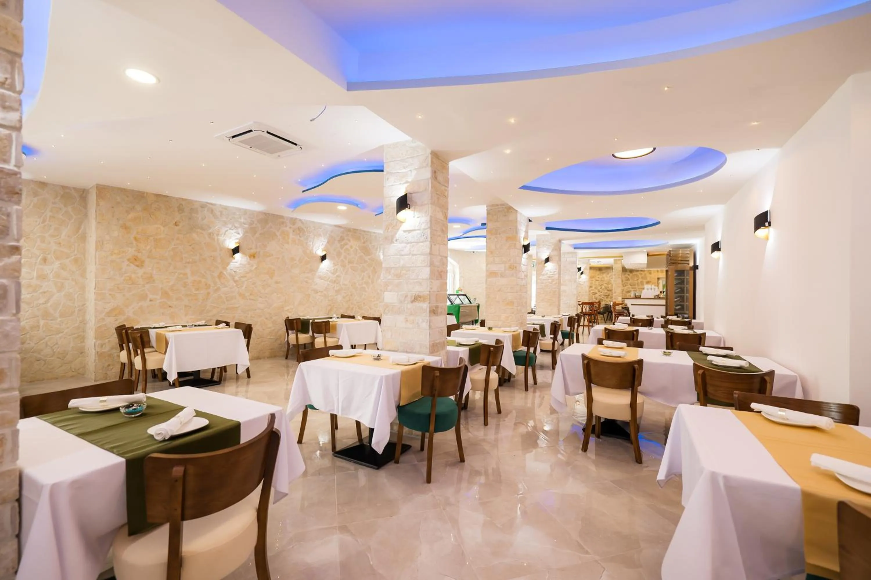Restaurant/places to eat in Hotel Kanjon Zrmanje