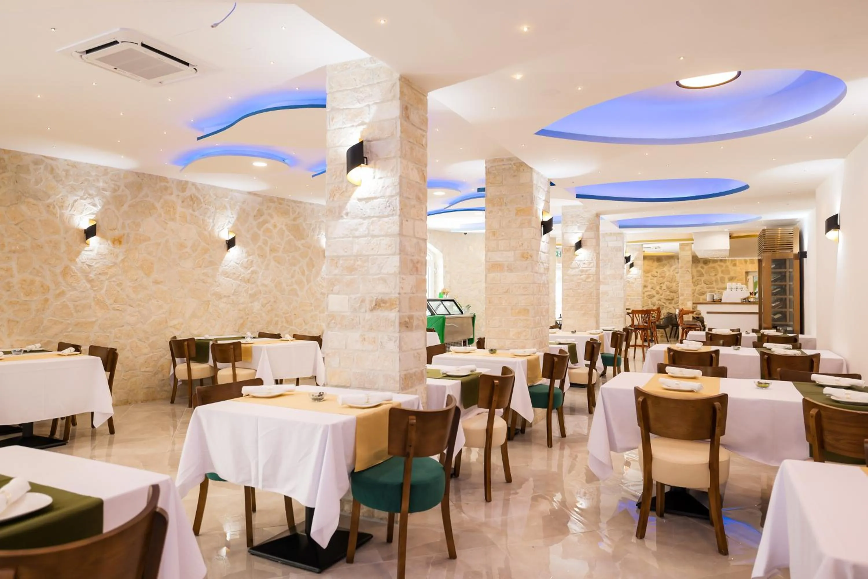 Restaurant/places to eat in Hotel Kanjon Zrmanje
