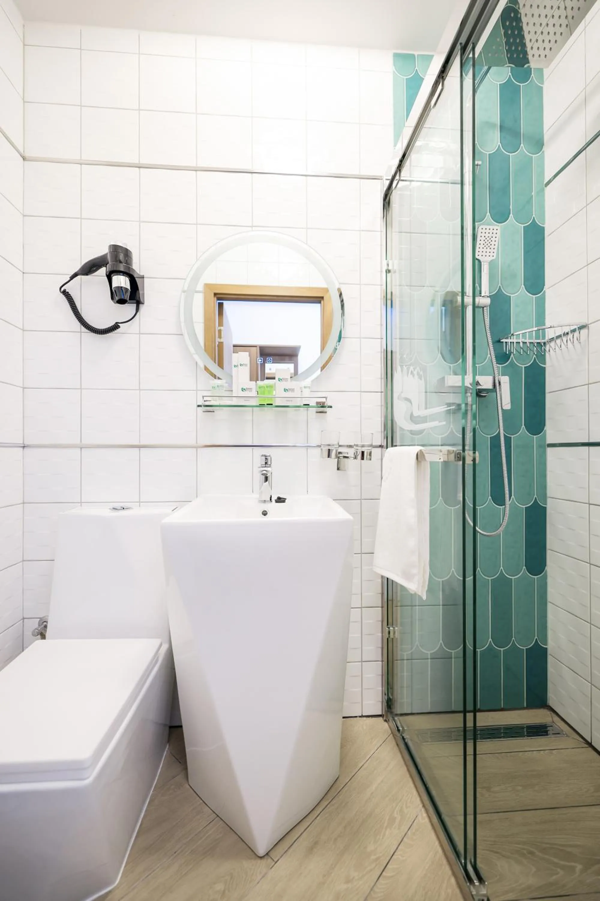 Shower in Hotel Kanjon Zrmanje