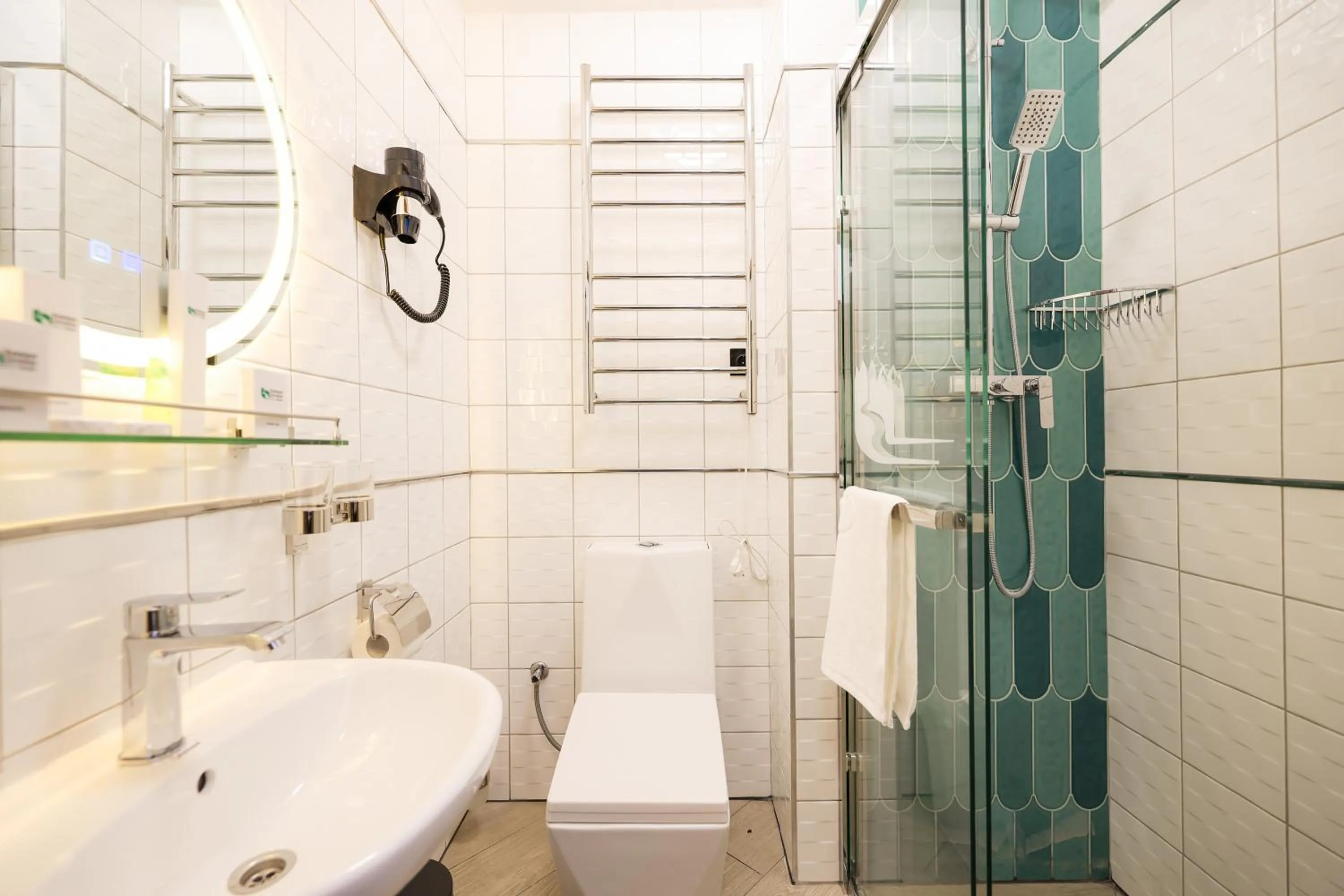 Shower in Hotel Kanjon Zrmanje