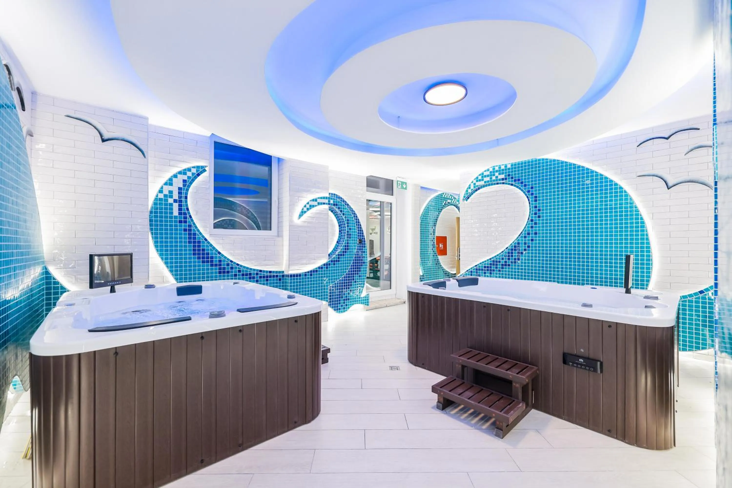 Hot Tub in Hotel Kanjon Zrmanje