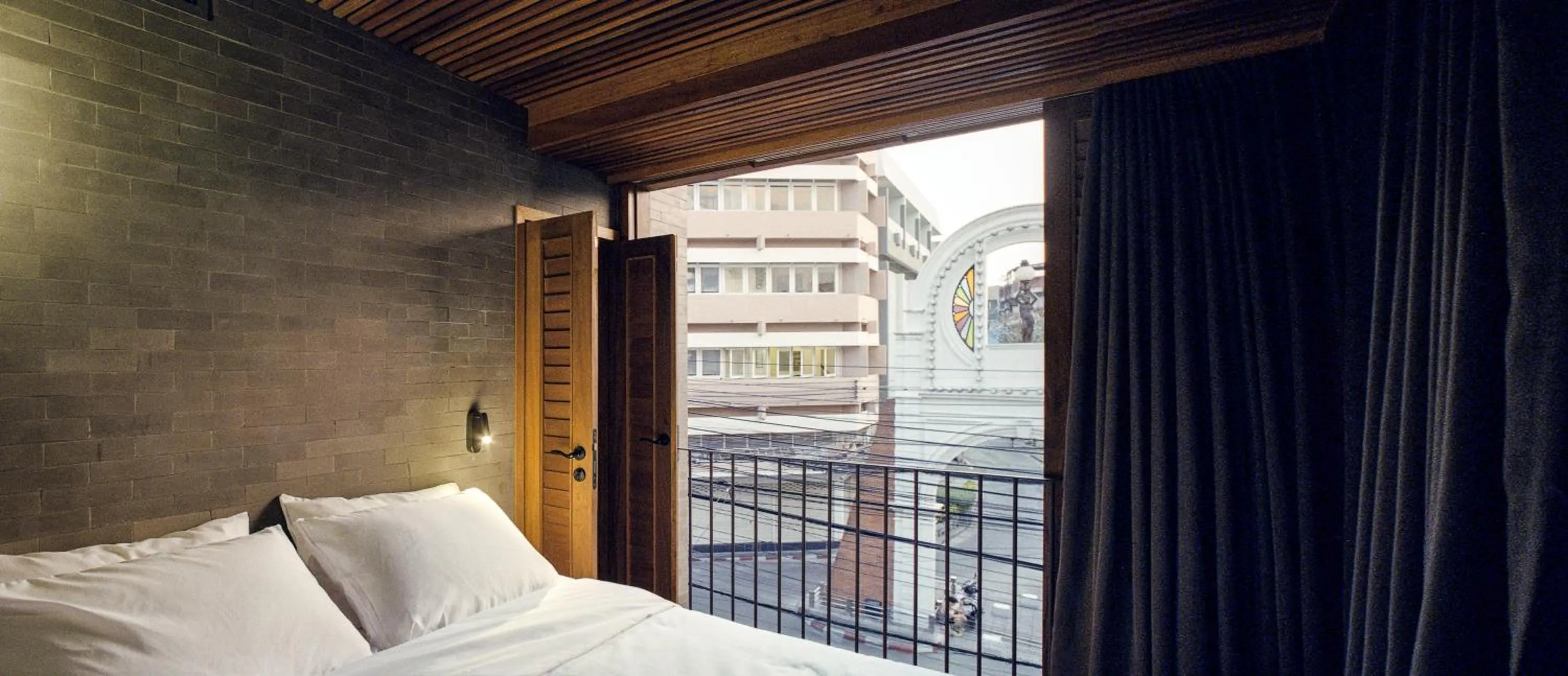 Bed in Na Tanao 1969