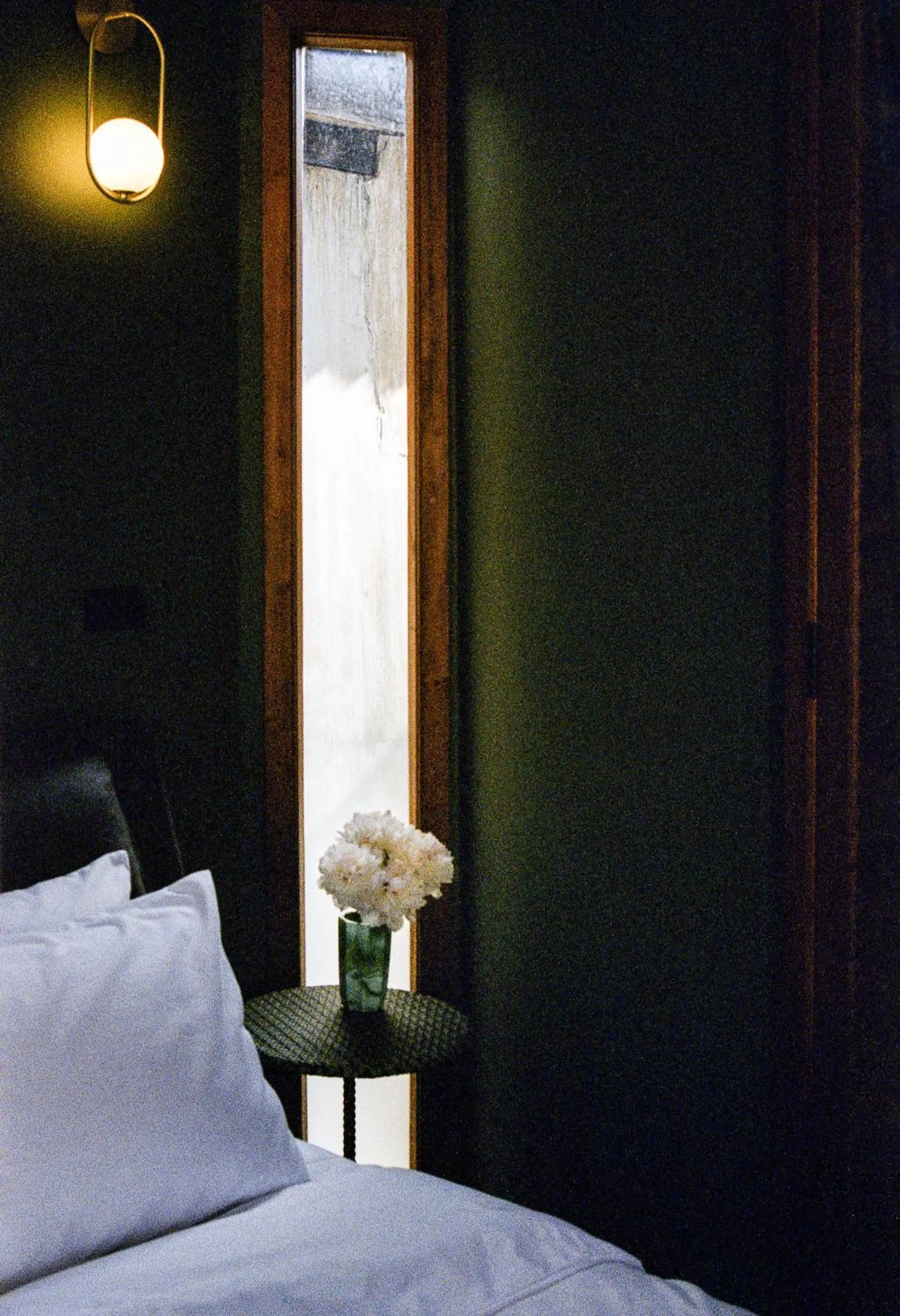 Bed in Na Tanao 1969