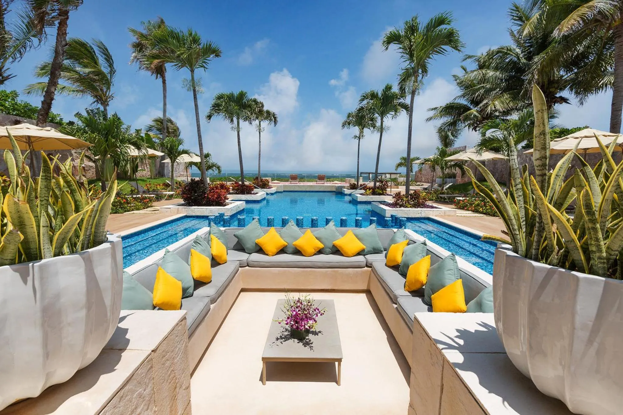 Swimming pool in Azul Villa Casa del Mar - Gourmet All Inclusive by Karisma