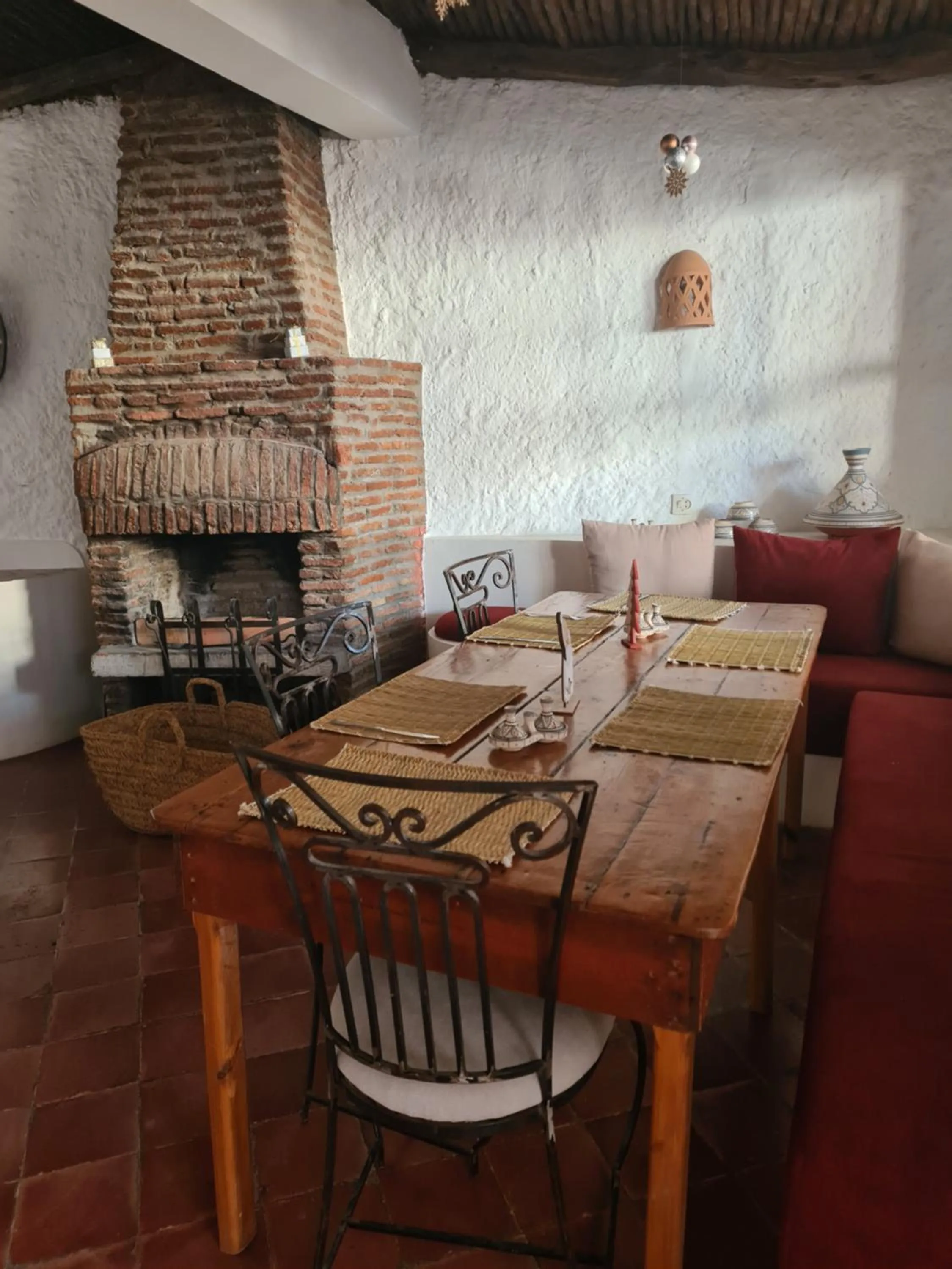 Restaurant/places to eat in La Maison des Vagues