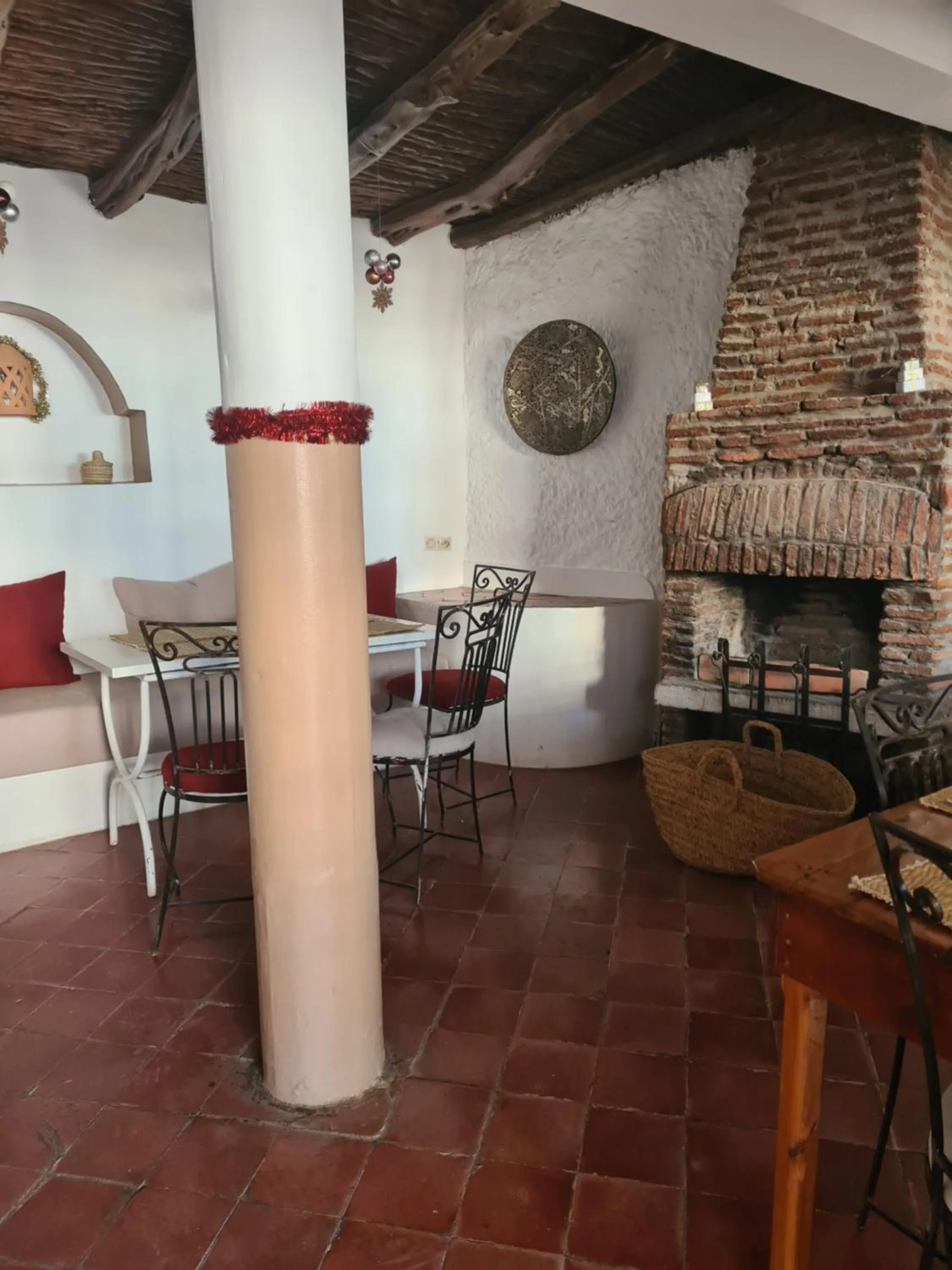 Restaurant/places to eat in La Maison des Vagues