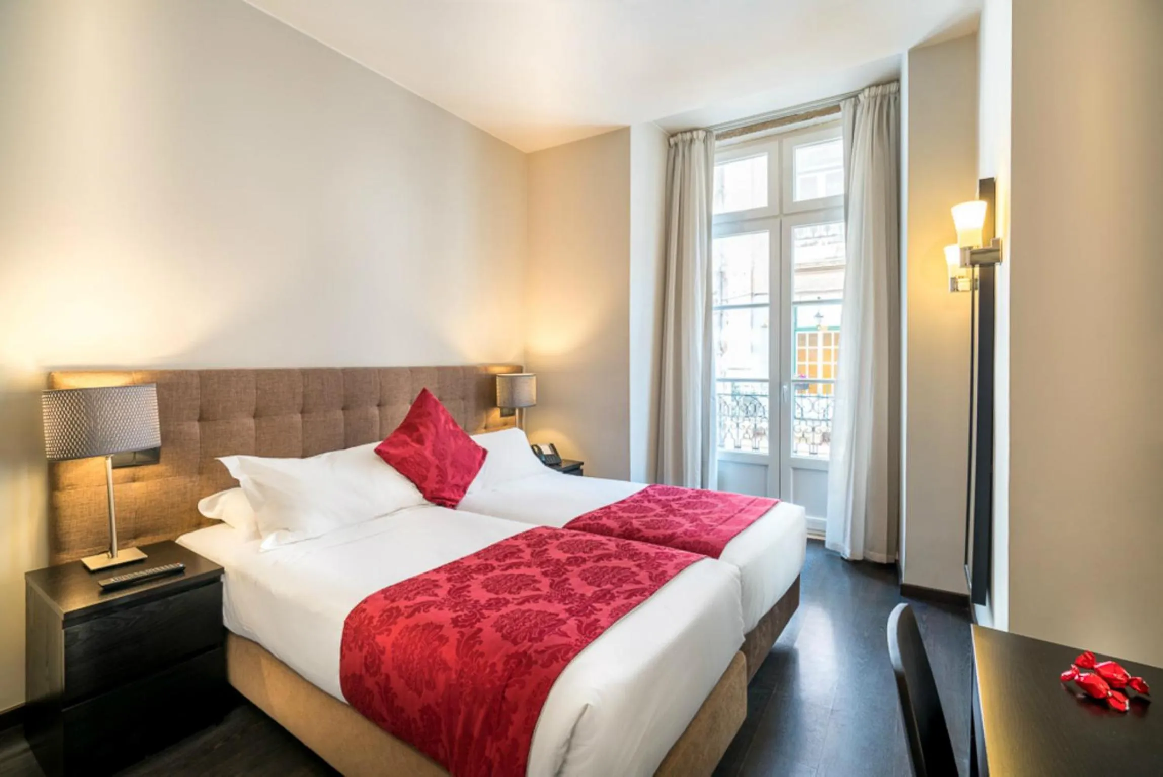 Bed in Rossio Garden Hotel