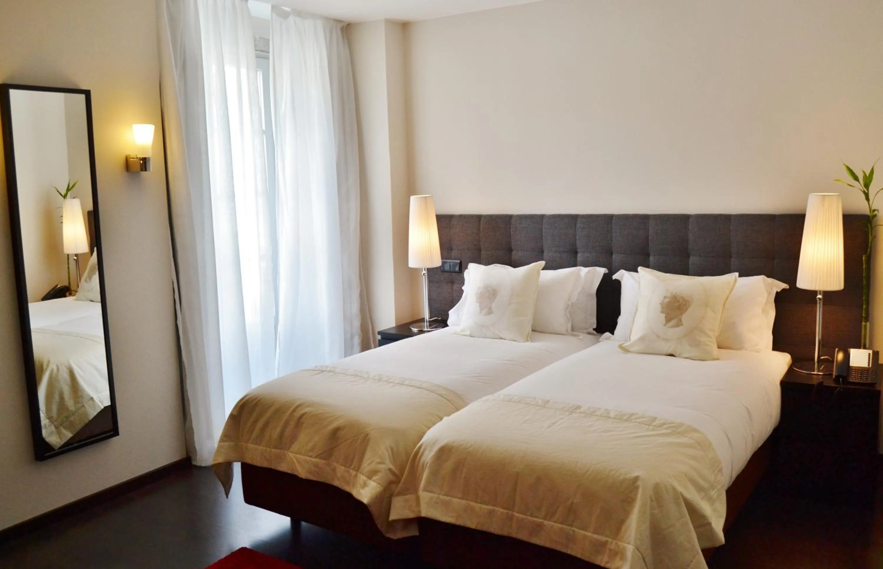 Bedroom, Bed in Rossio Garden Hotel