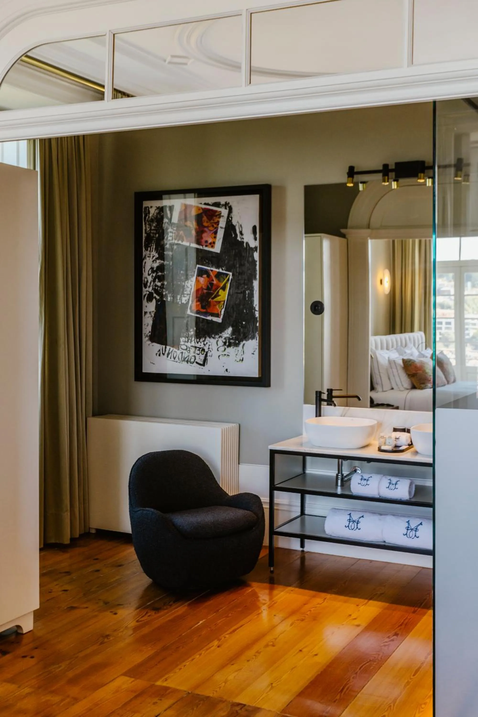 Toilet in Maison Bleue