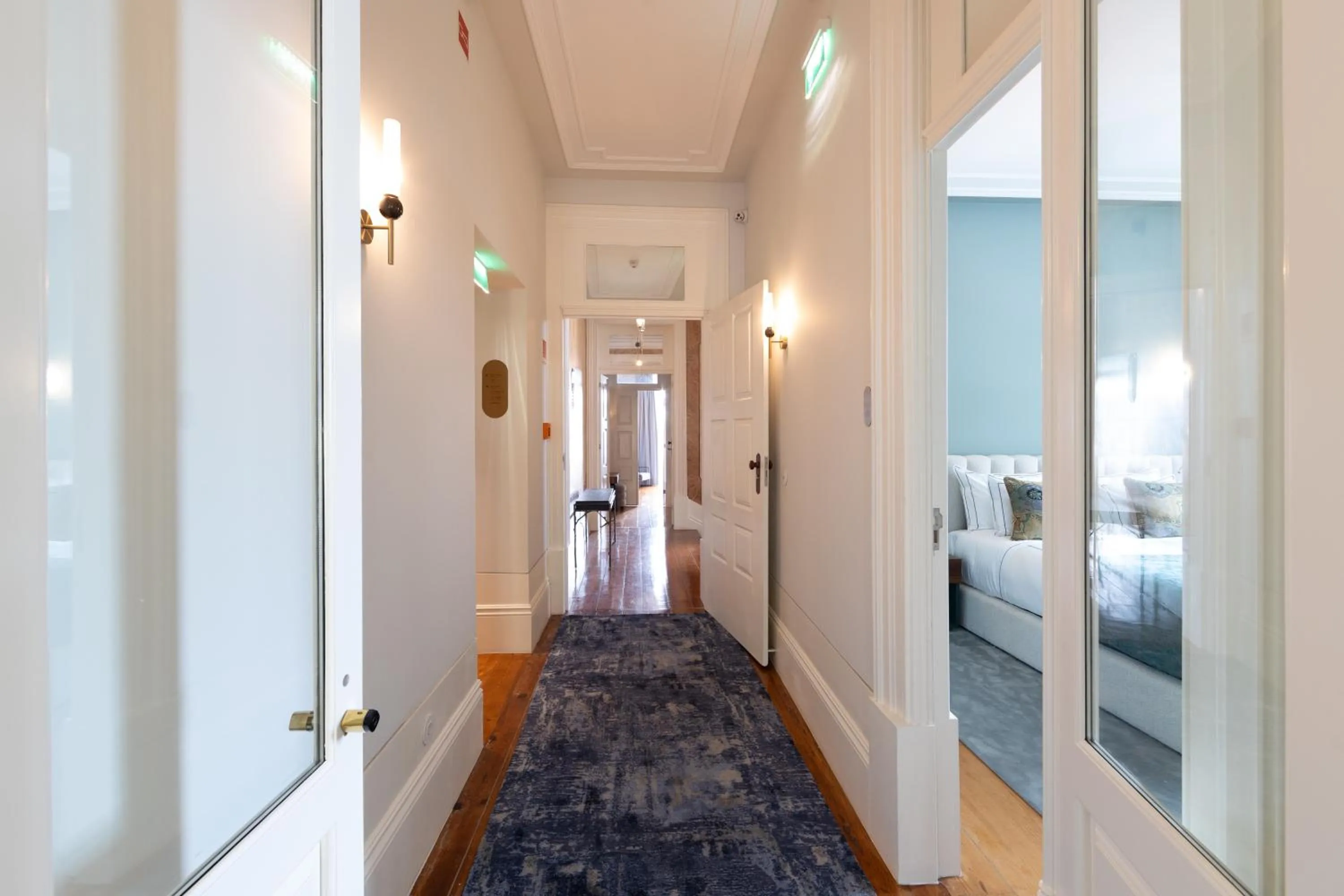 Property building in Maison Bleue