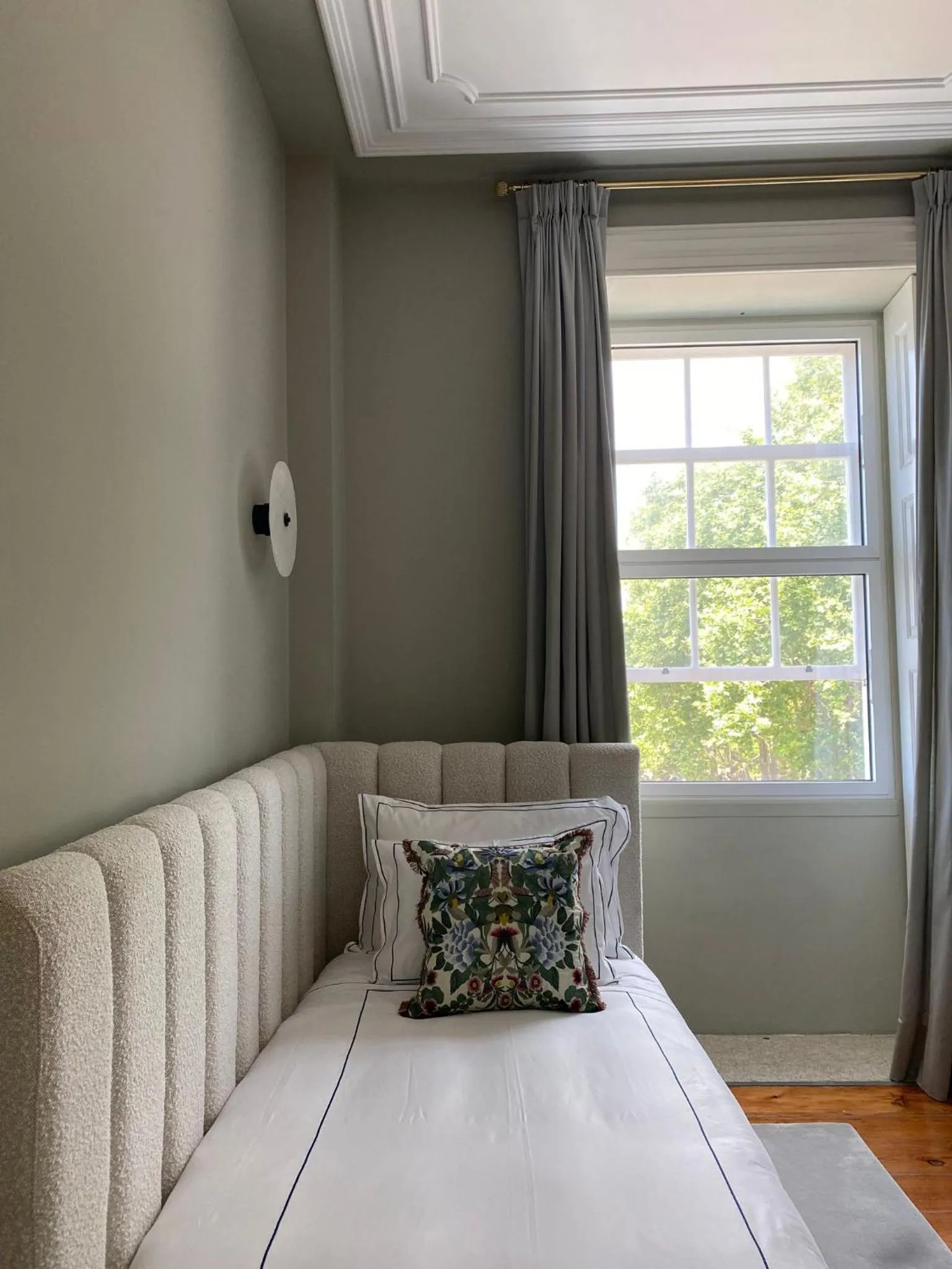 Bedroom in Maison Bleue