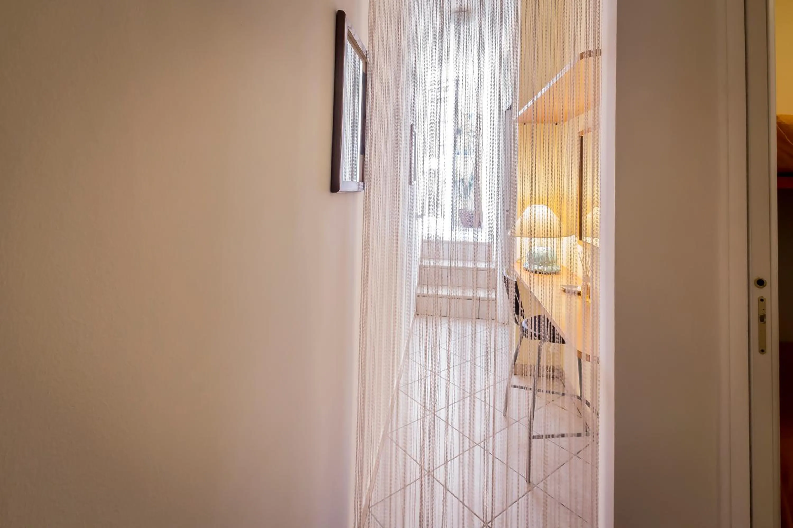 Photo of the whole room in Mandarinoarancio