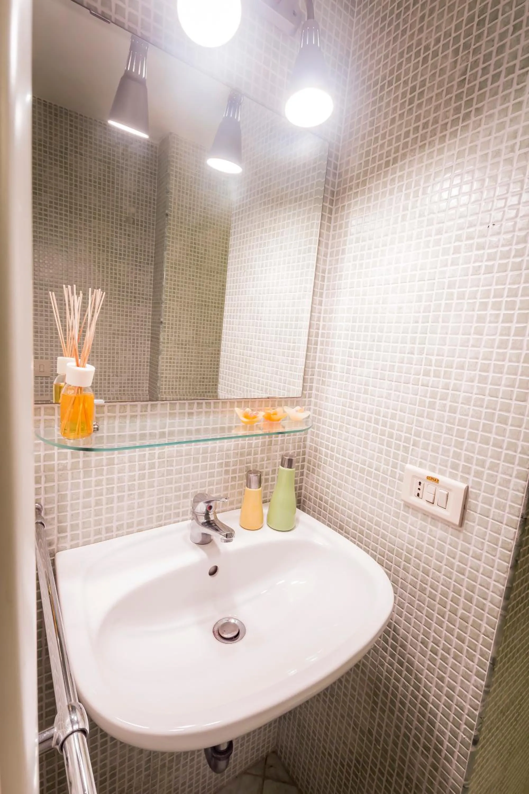 Bathroom in Mandarinoarancio