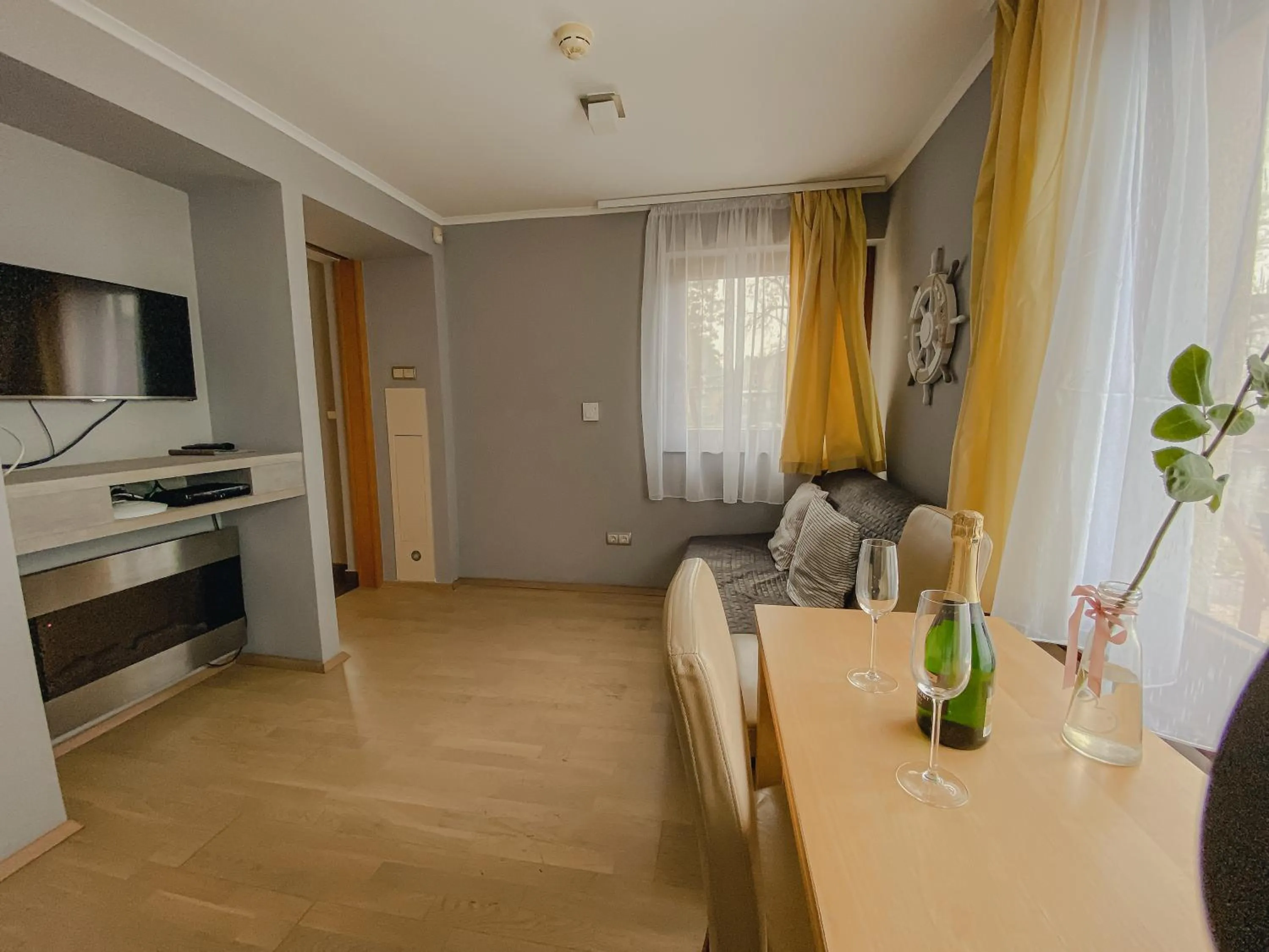 TV and multimedia in Royal Mediterran