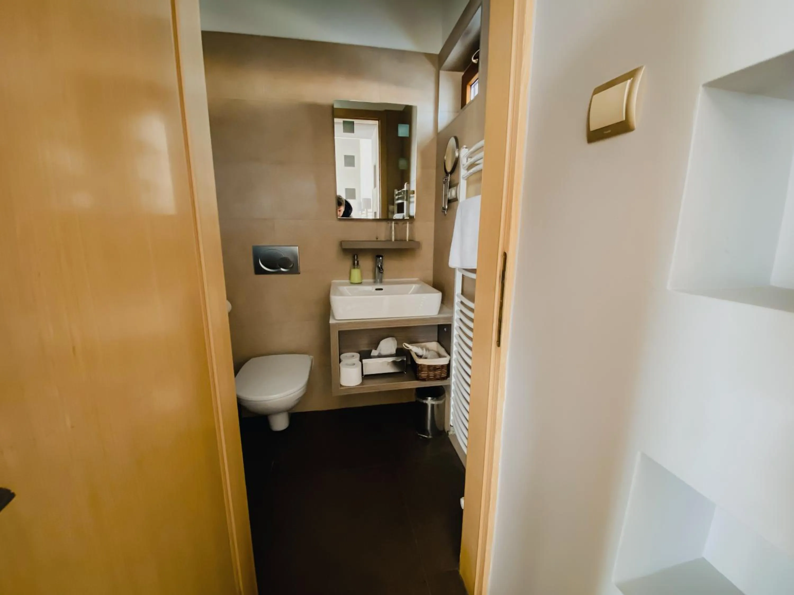 Shower in Royal Mediterran