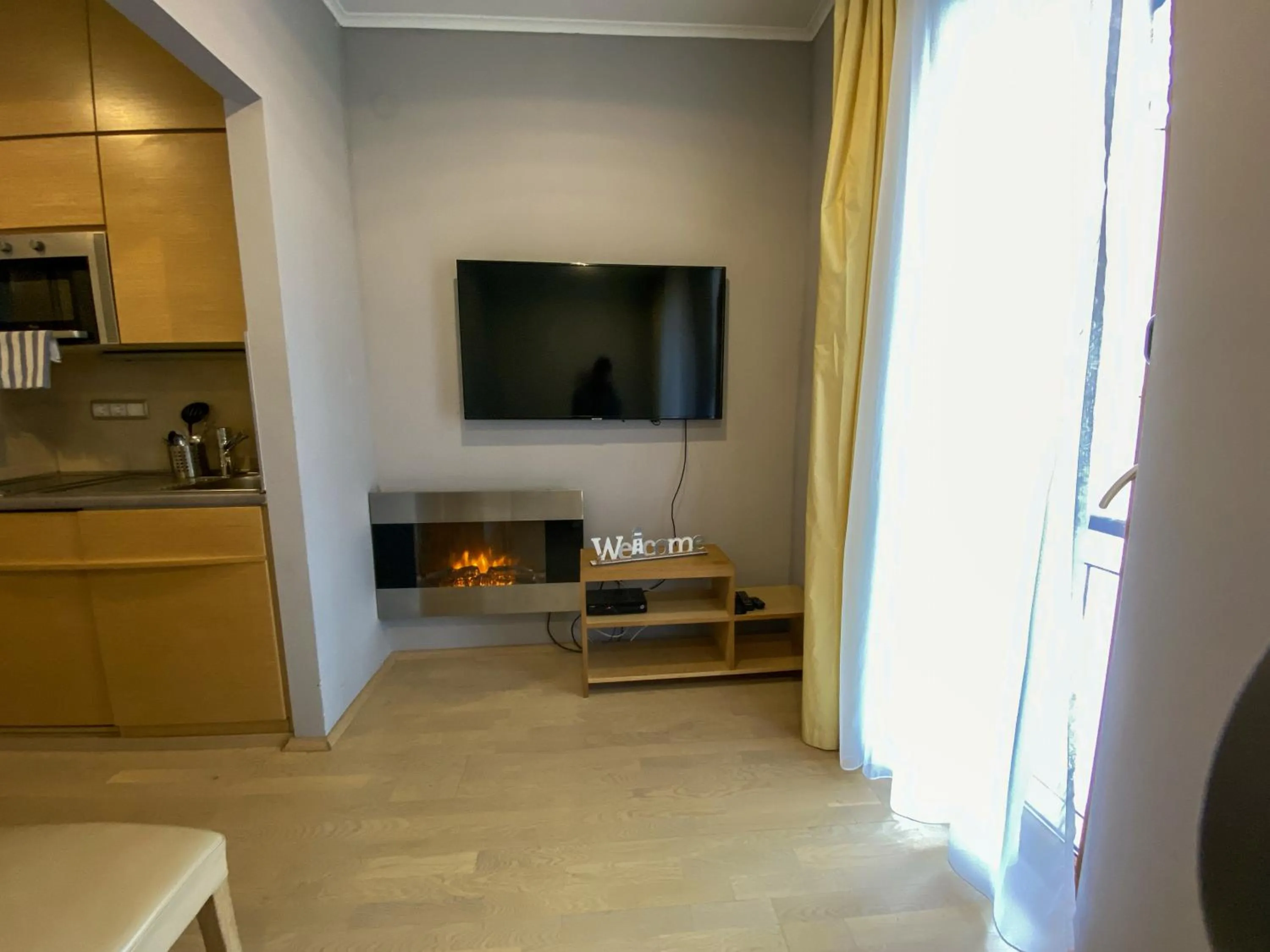 TV and multimedia in Royal Mediterran