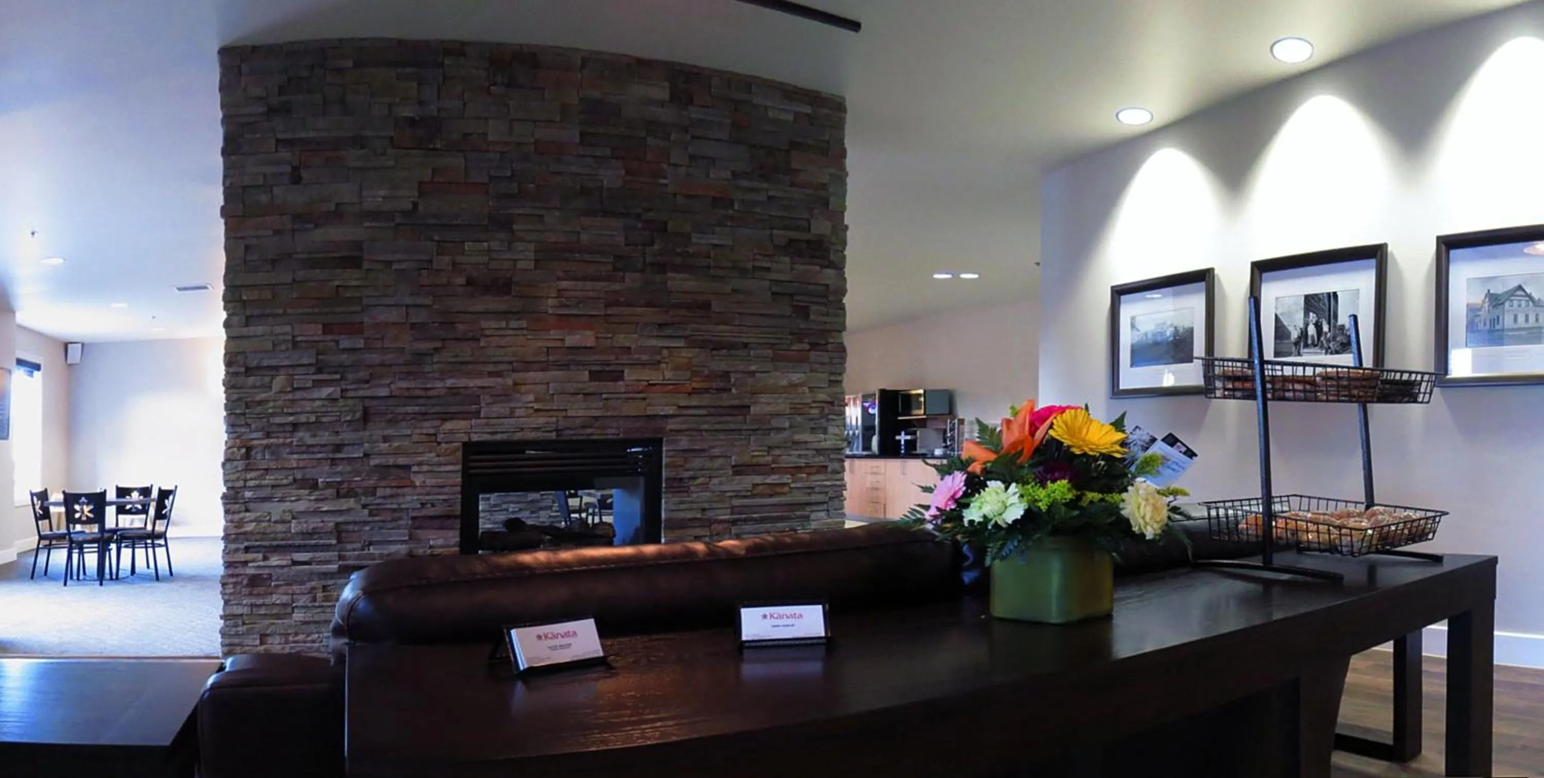 Lobby or reception in Kanata Whitecourt