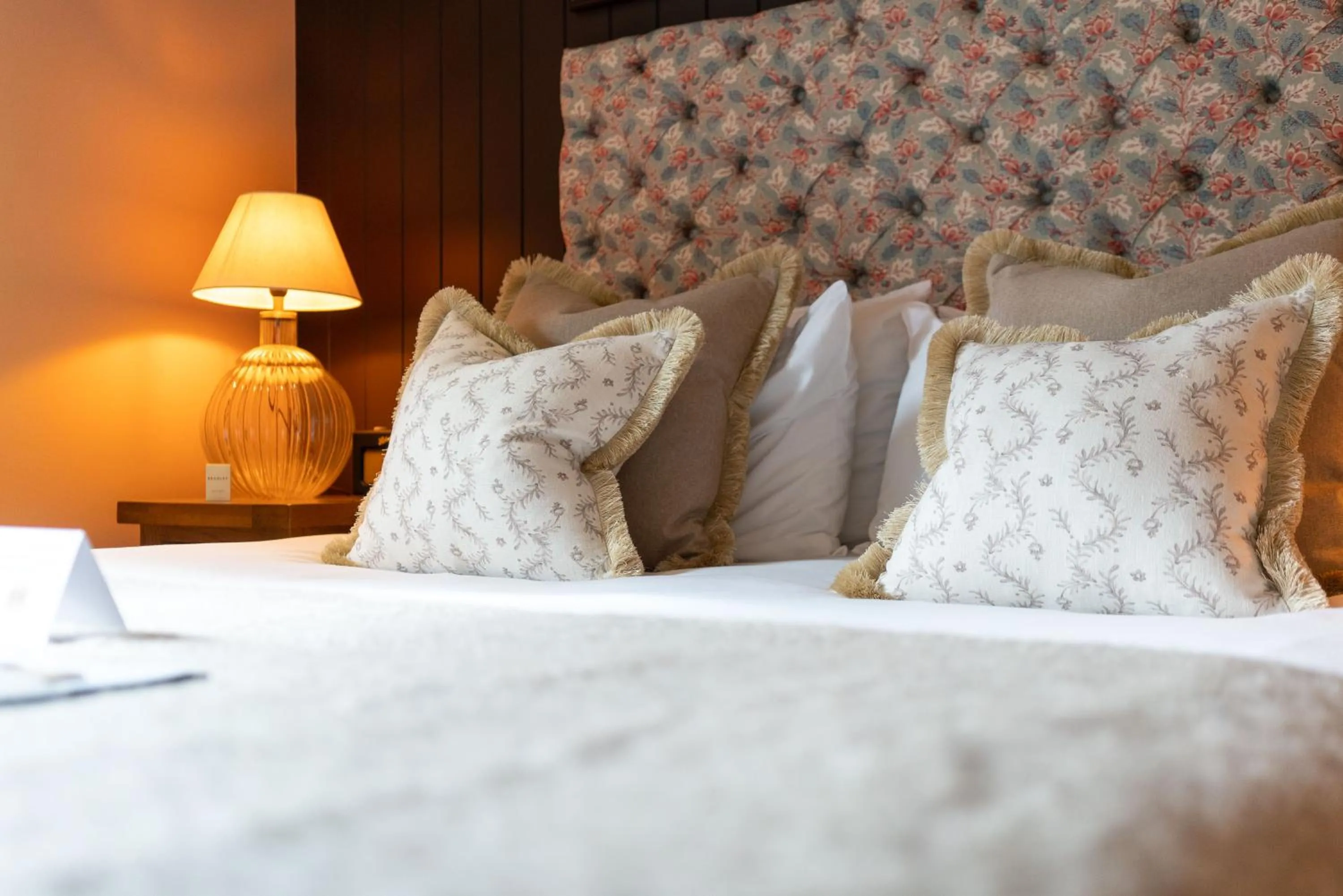 Bed in Crown Inn at Tolldown