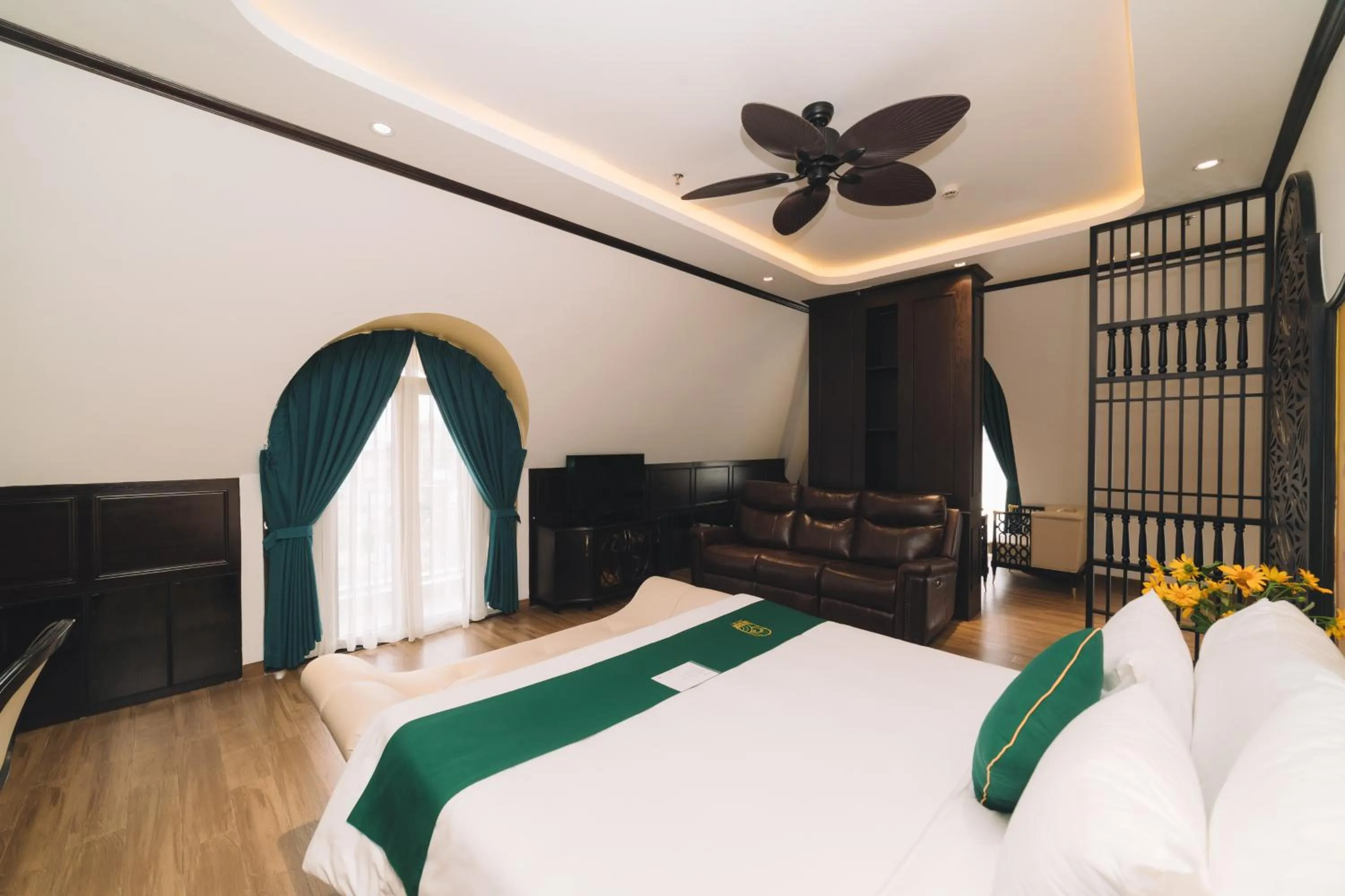 Bedroom, Bed in Goldient Boutique Hotel