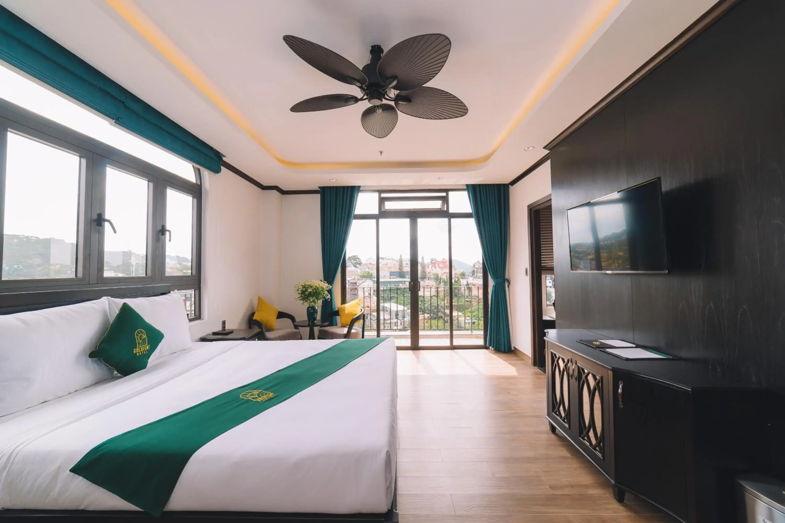 King Room with Balcony in Goldient Boutique Hotel King Room with Balcony in Goldient Boutique Hotel