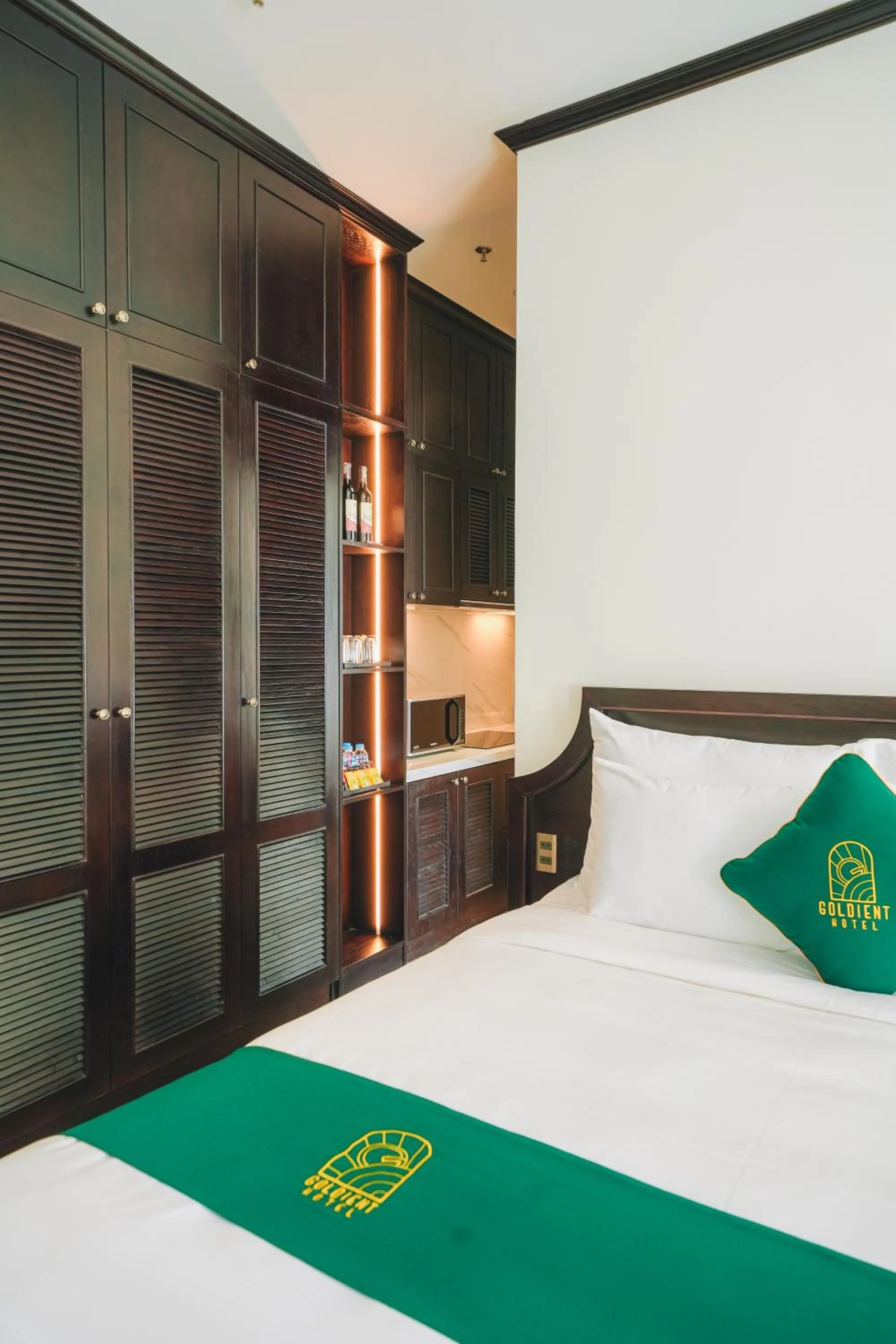 Property building, Bed in Goldient Boutique Hotel