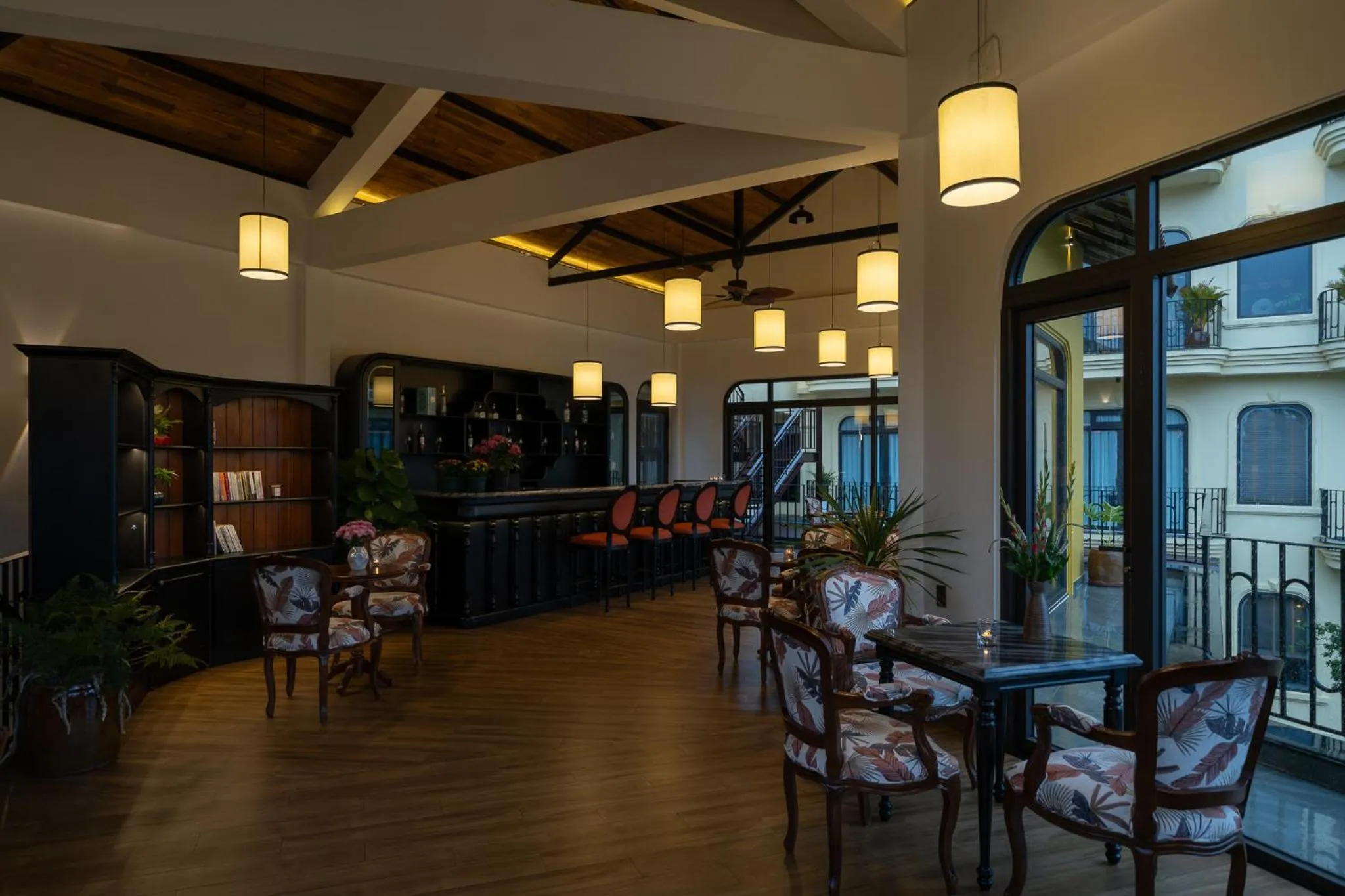 Restaurant/places to eat in Goldient Boutique Hotel