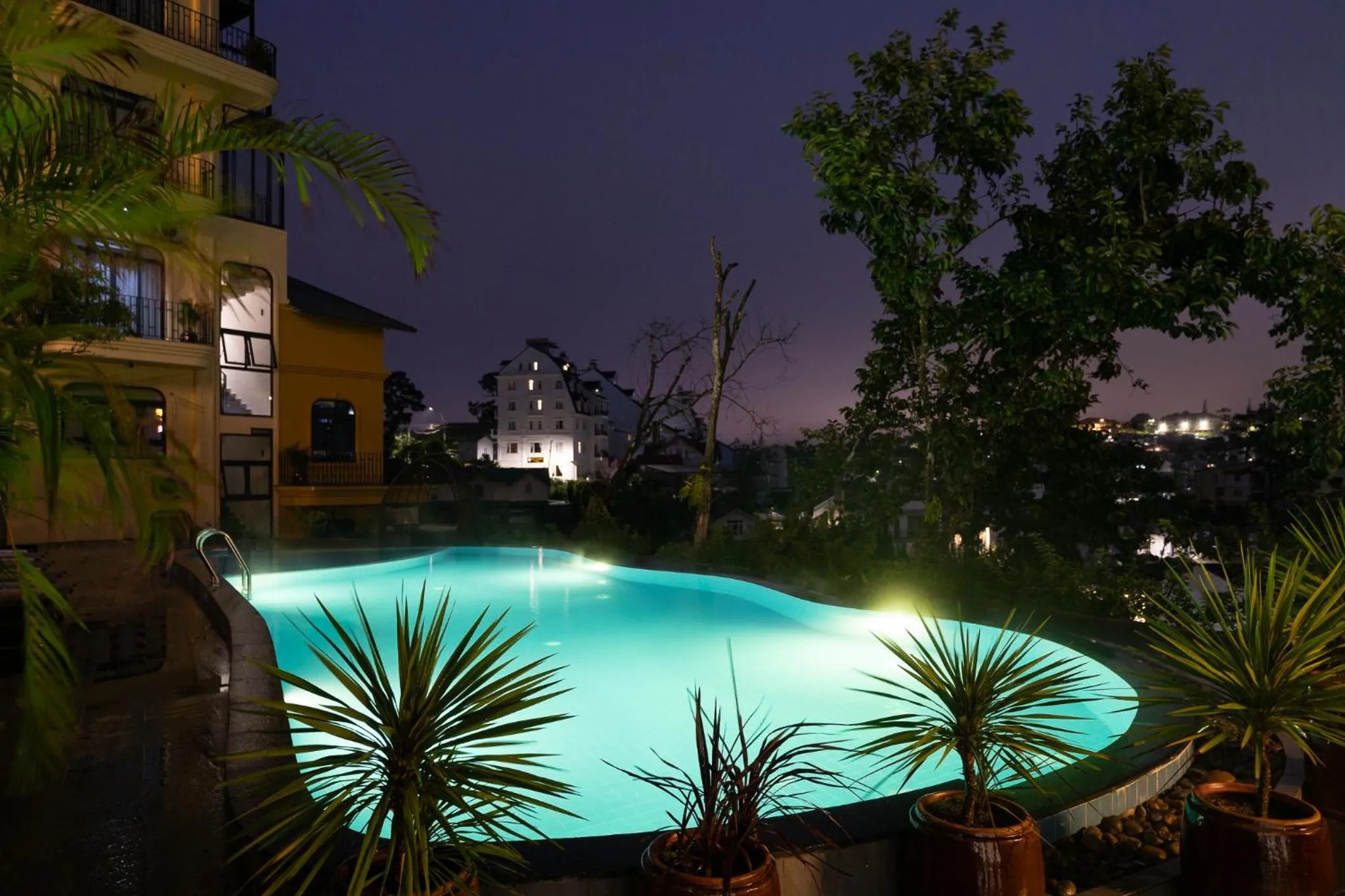 Swimming pool in Goldient Boutique Hotel