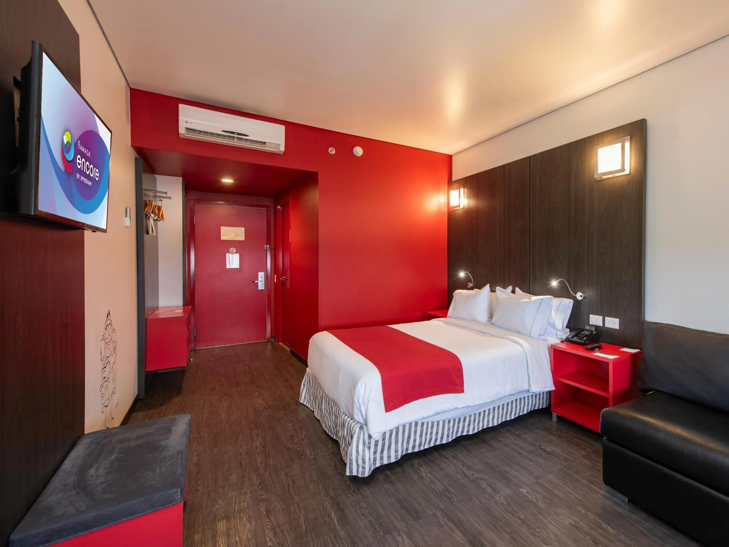 Bedroom, Bed in Ramada Encore by Wyndham Queretaro