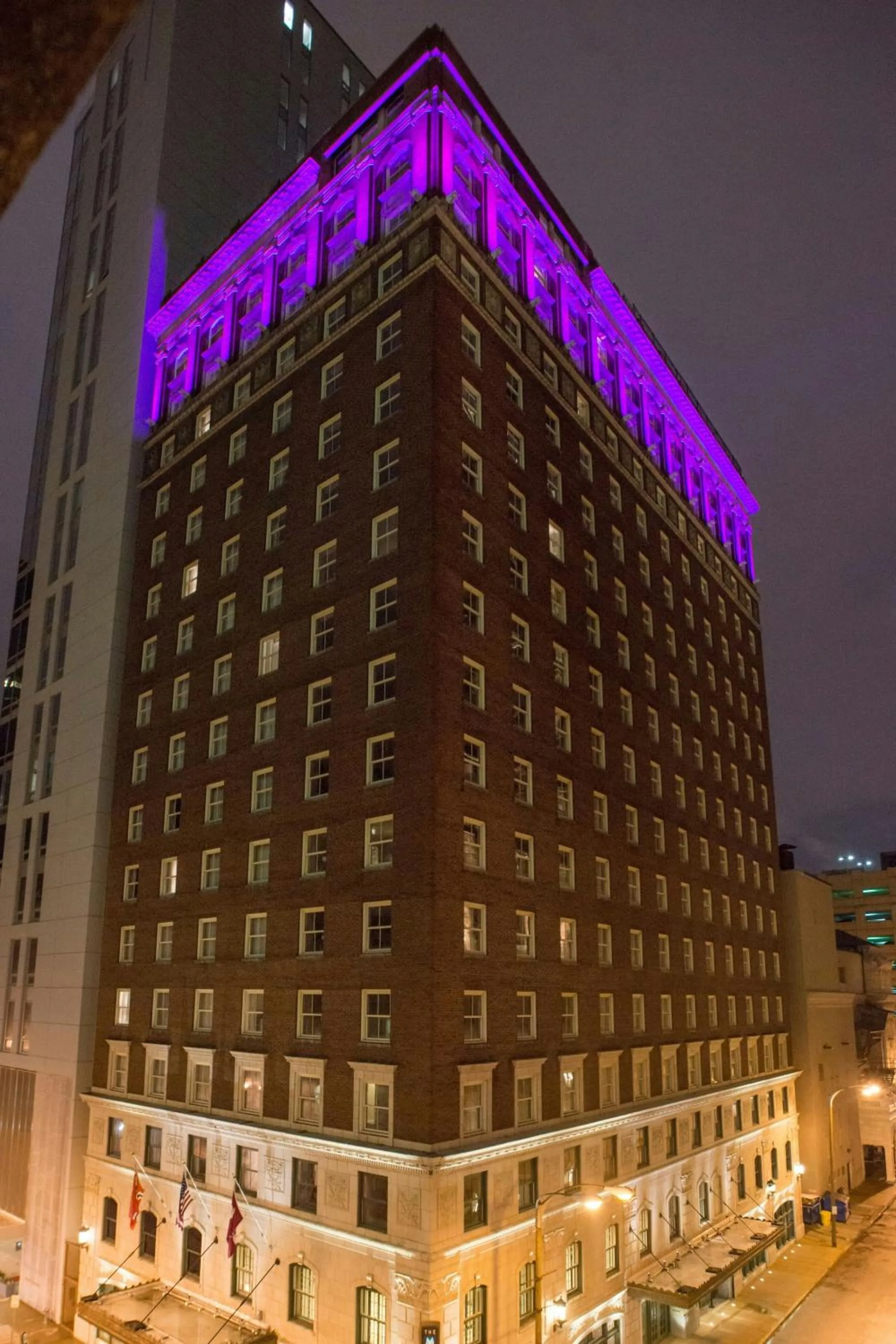 Property building in Magnolia Hotel St. Louis, a Tribute Portfolio Hotel